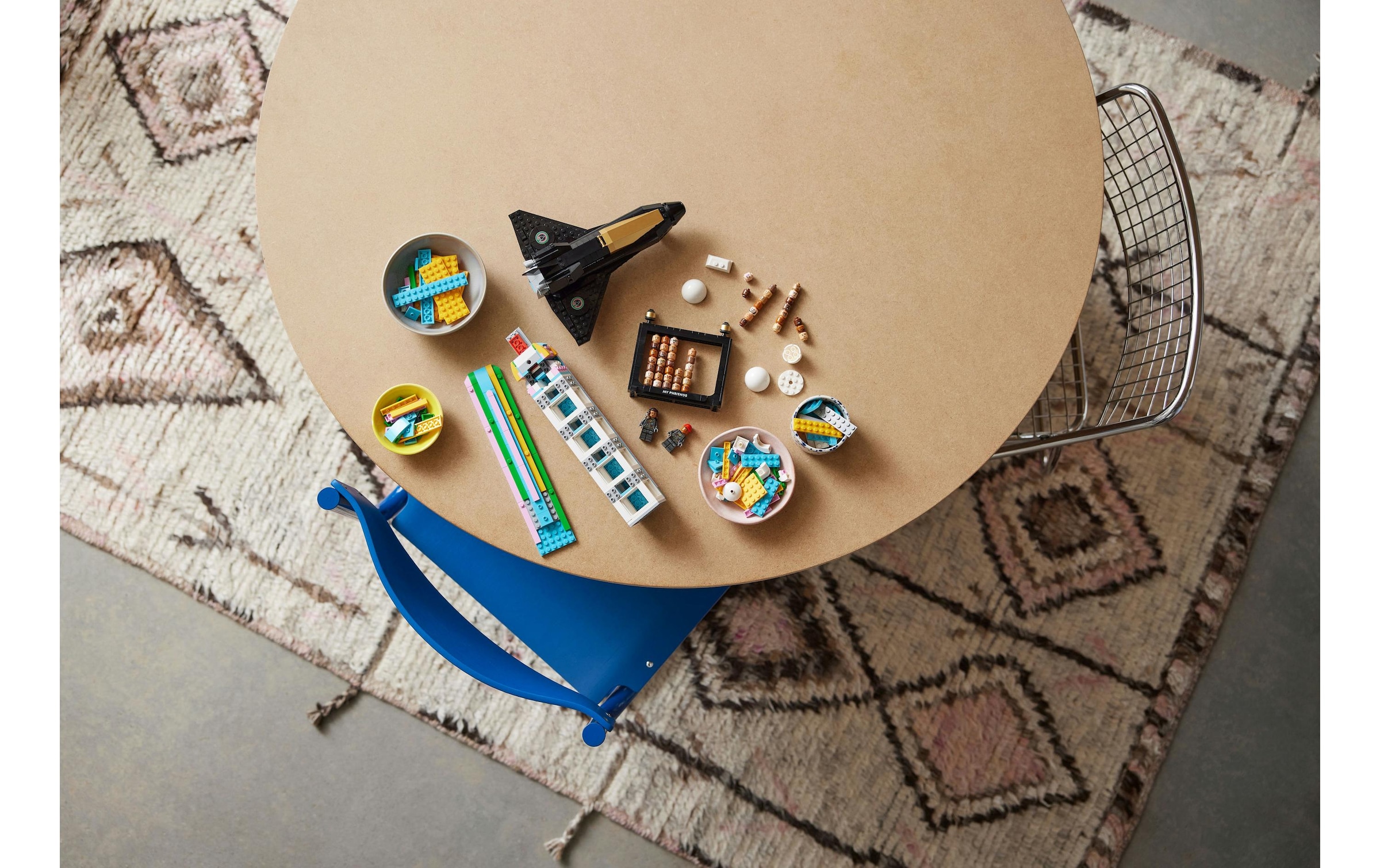 LEGO® Briques de jeu »Über dem Mond mit Pharrell Williams«