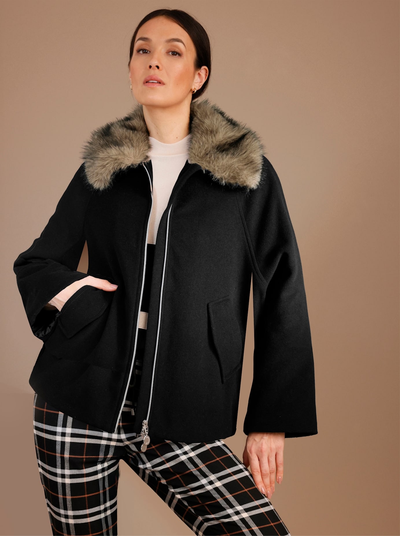 Image of CREATION L PREMIUM Wolljacke ohne Kapuze