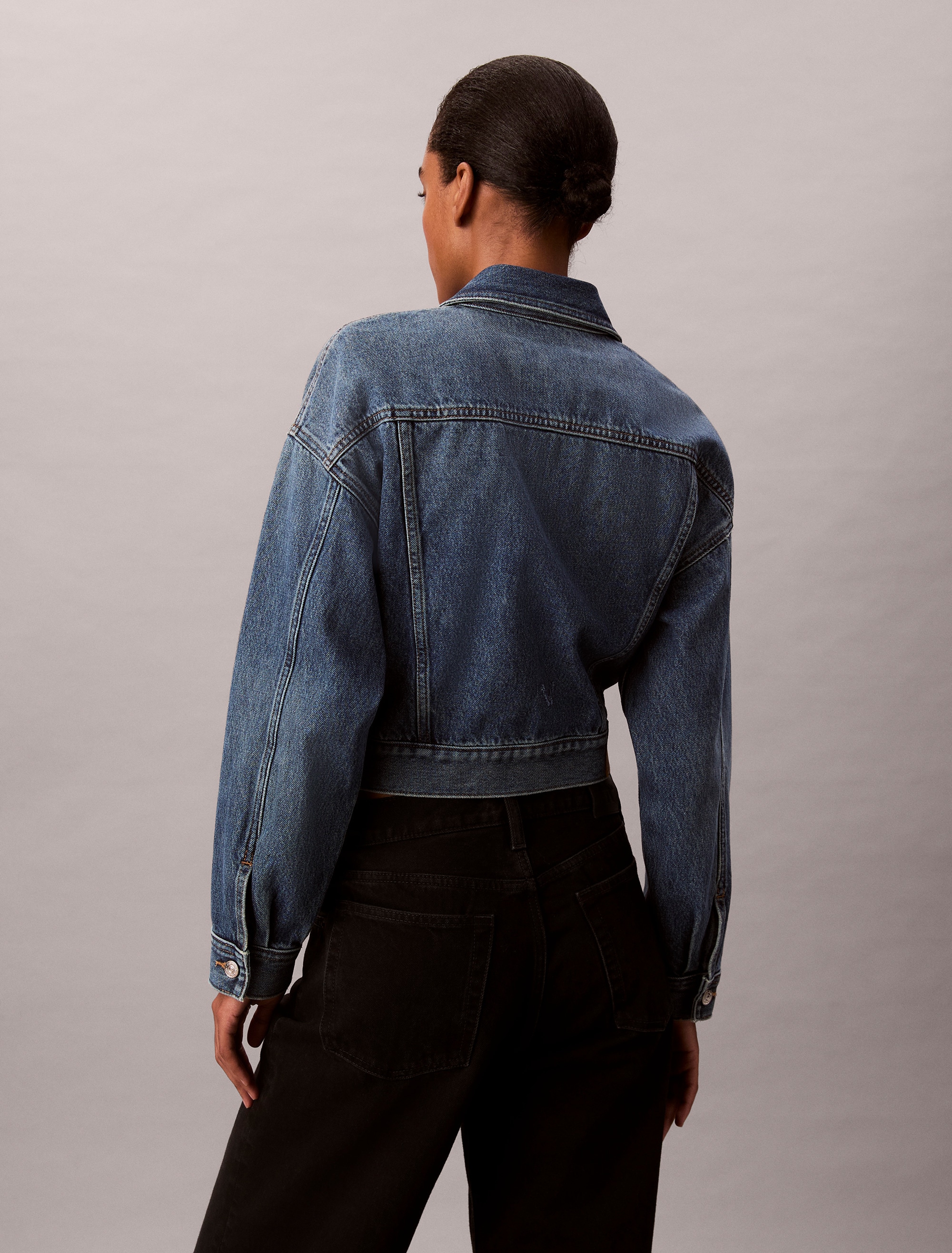 Calvin Klein Jeans Jeansjacke »DENIM CROPPED JACKET«, ohne Kapuze, Mit Rndhalsausschnitt, regular fit