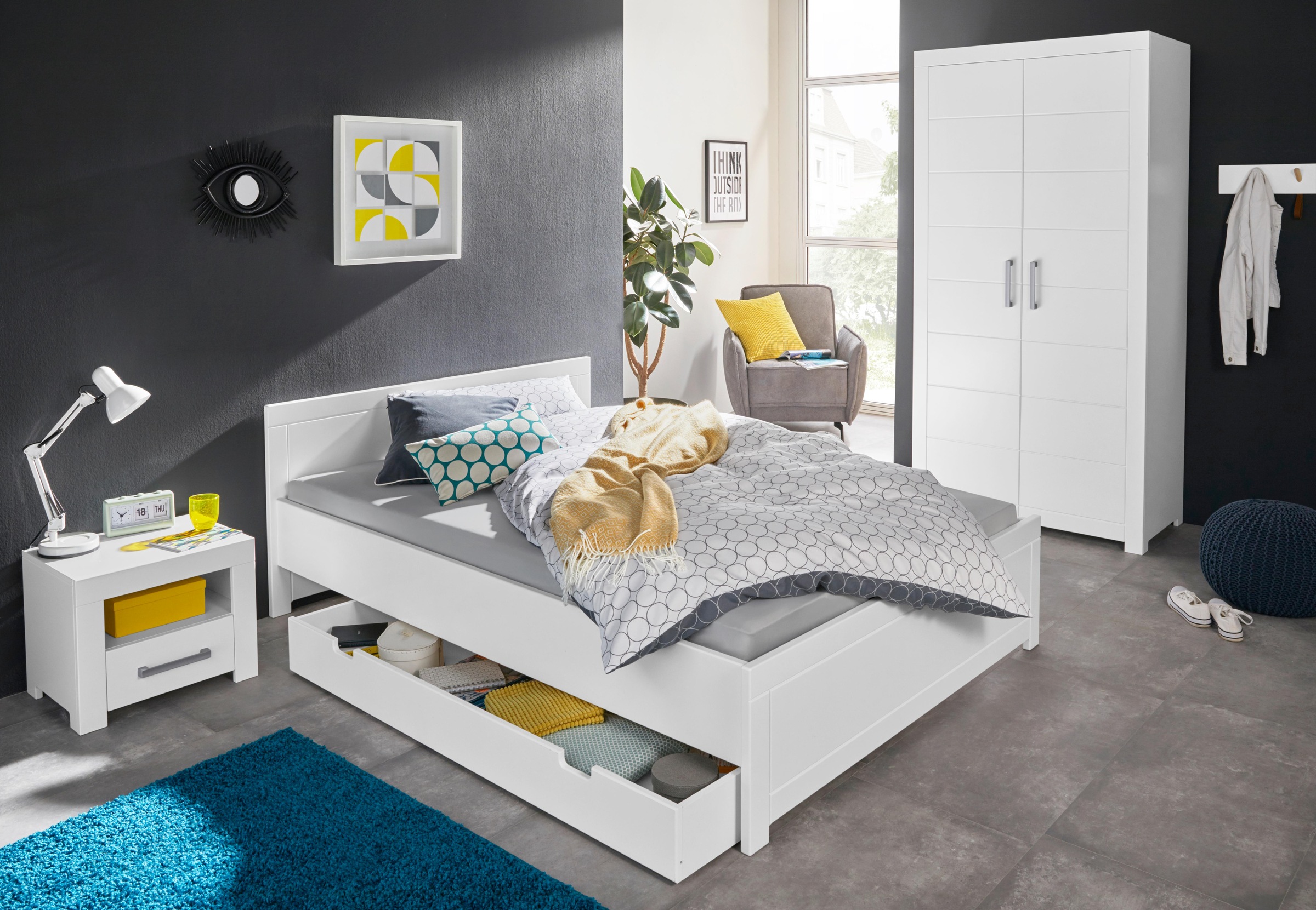 Image of INOSIGN Drehtürenschrank »Style«, aus schönem weiss/lackiertem Holz (2-türig) bei Ackermann Versand Schweiz