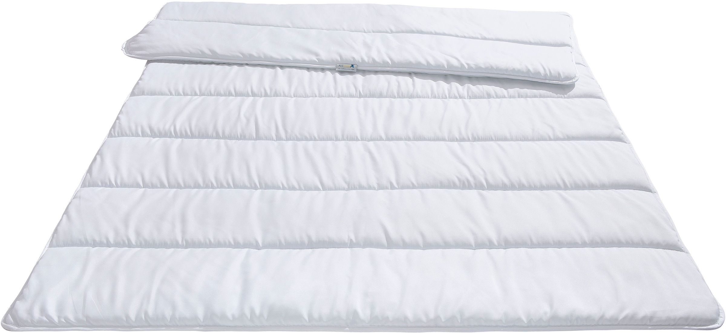 Image of Älgdröm Kunstfaserbettdecke »Femund«, leicht, Füllung 50% Tencel™, 50% Polyester, Bezug 52% Polyester, 48% Baumwolle, (1 St.), sehr gute Klimaeigenschaften durch Lyocell Tencel™-Füllung bei Ackermann Versand Schweiz