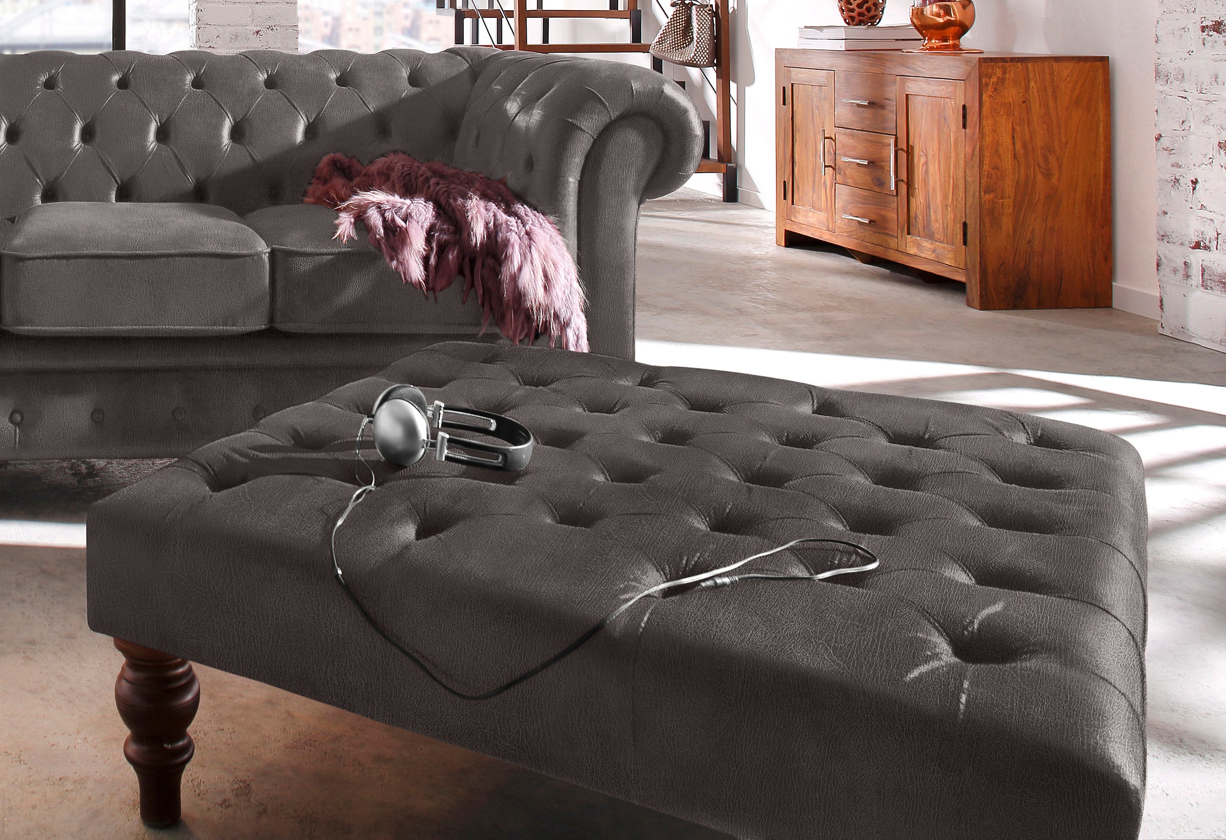 Image of Premium collection by Home affaire Hocker »Chesterfield«, mit Knopfheftung, auch in Leder bei Ackermann Versand Schweiz