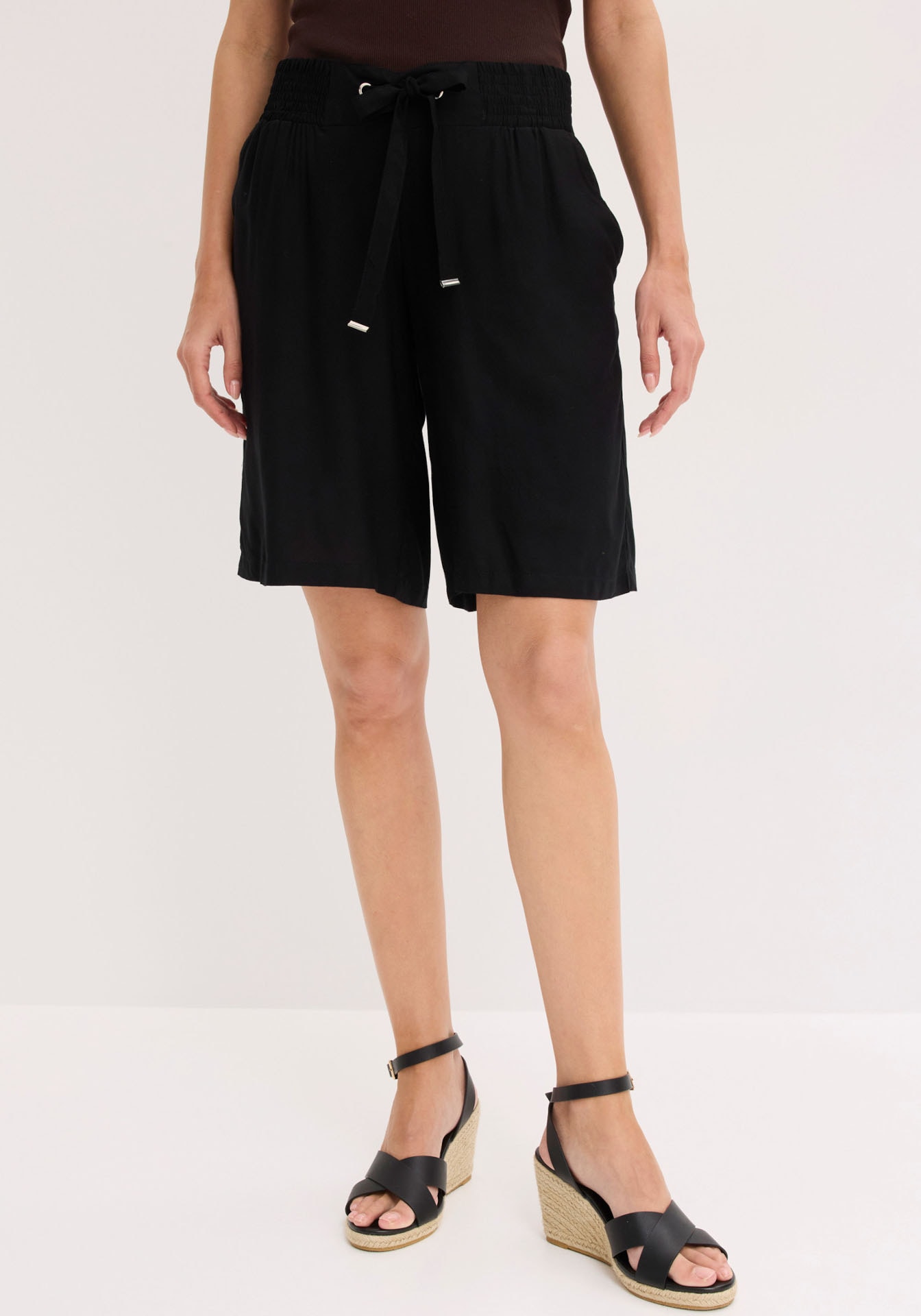 Image of bonprix Bermudas aus Viskose, mit elastischem Bund, Loose Fit, sportlicher Stil
