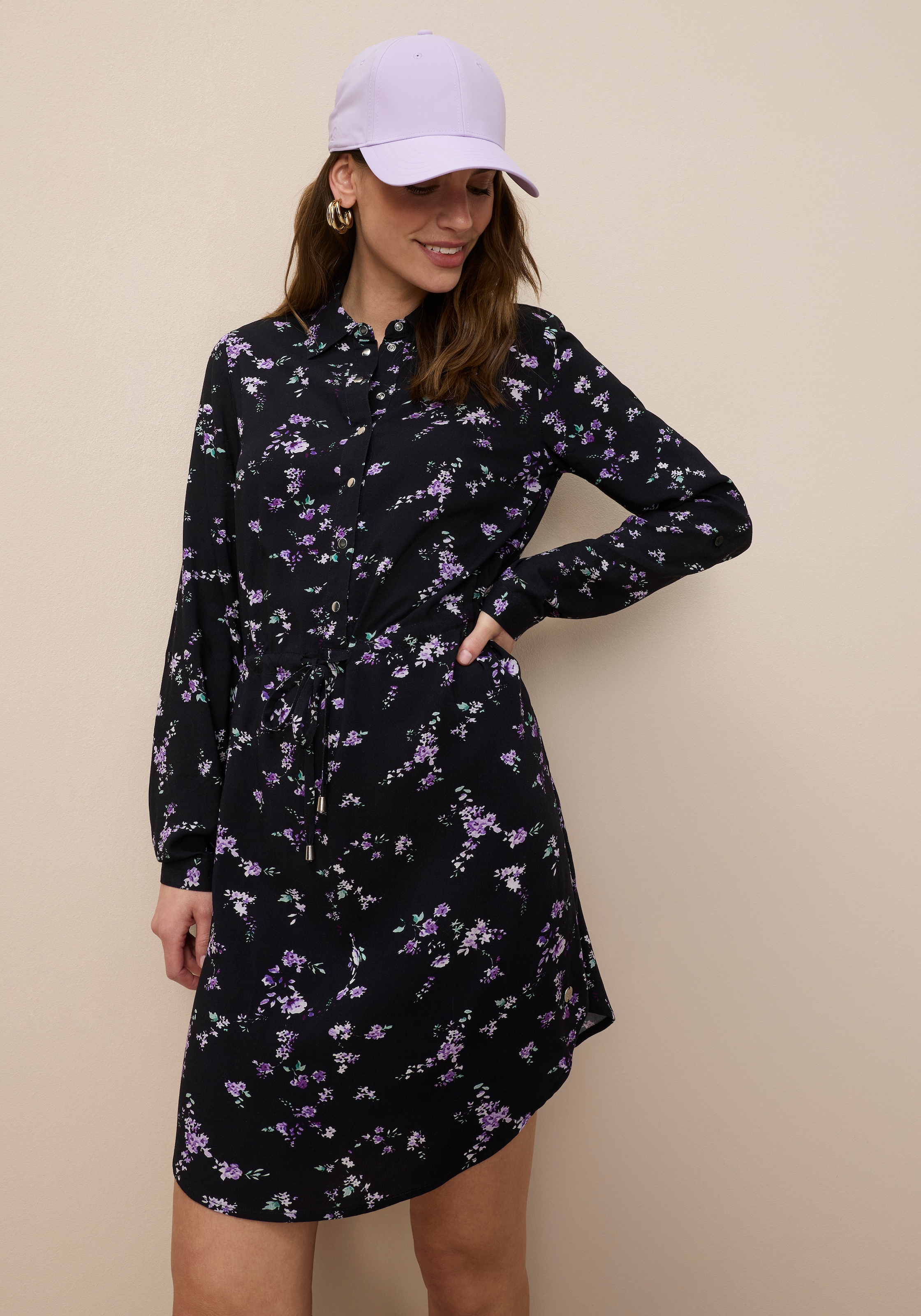 Image of Tamaris Hemdblusenkleid "mit figurbetonter Passform" aus Viskoseweb mit Print