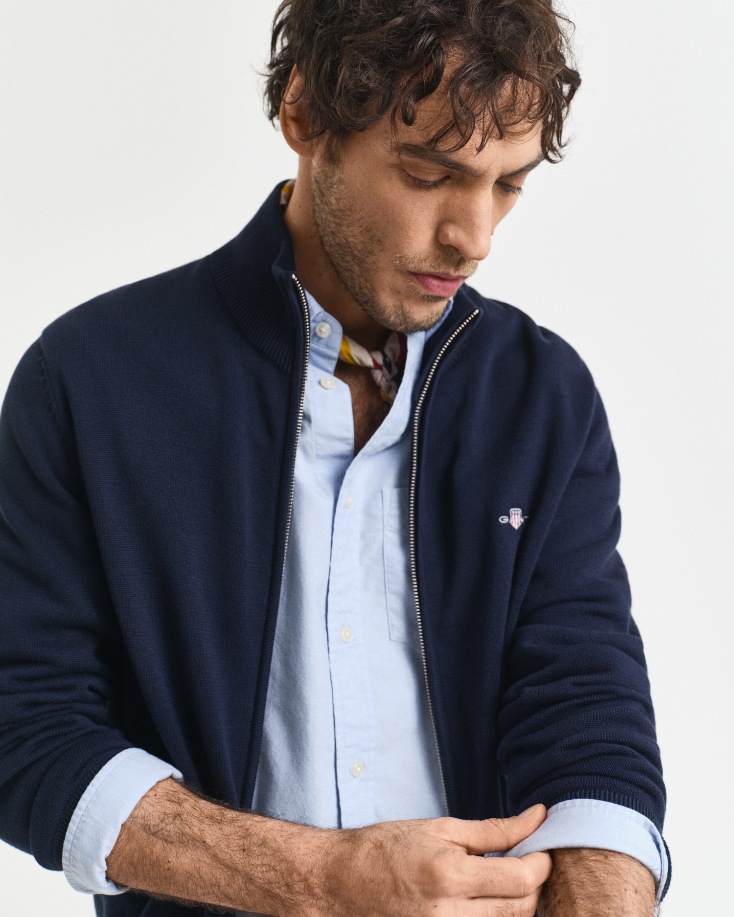 Gant Cardigan »CASUAL COTTON ZIP CARDIGAN« Mit Rippbündchen an Stehkragen, Ärmeln und Saum