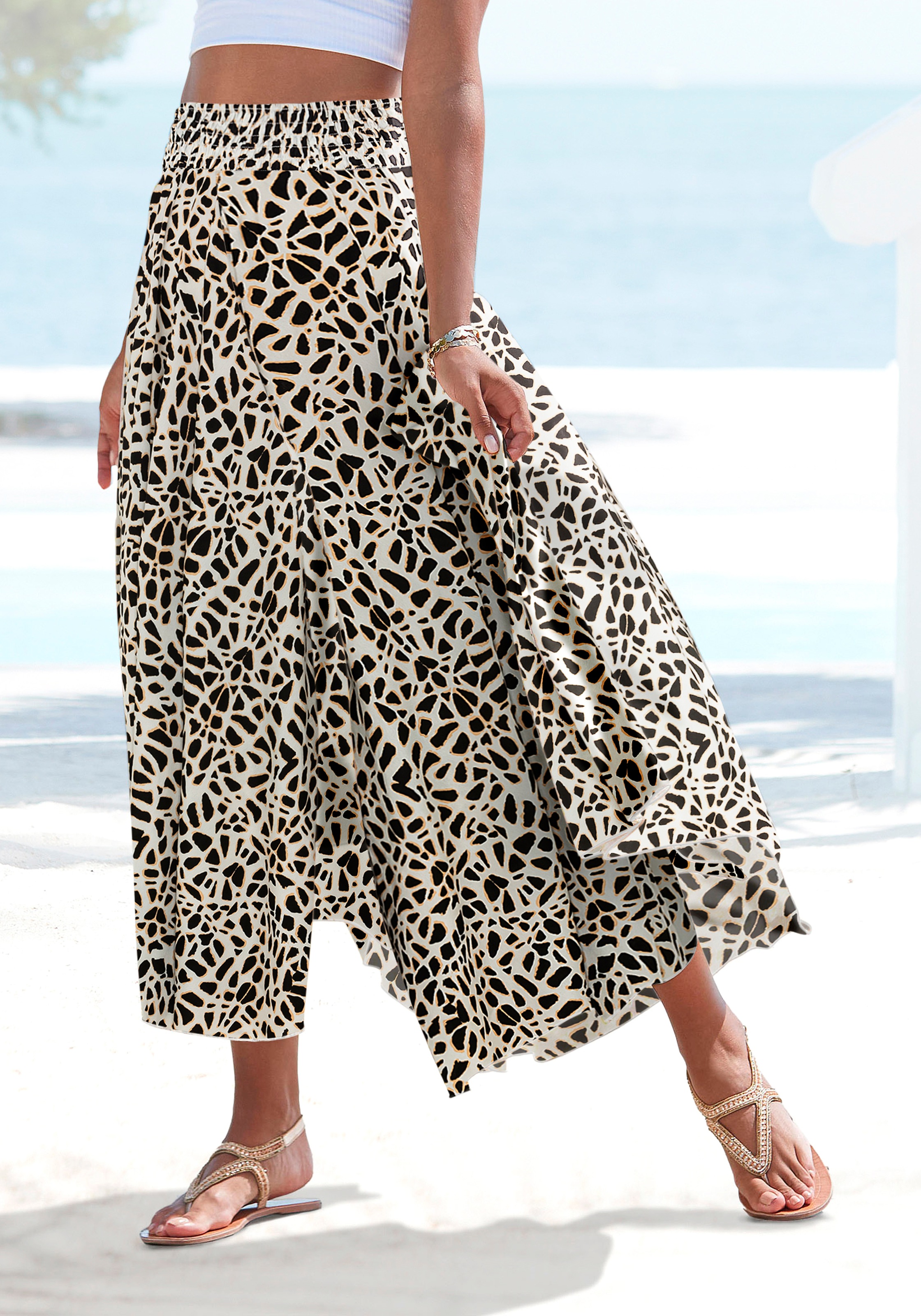 Image of LASCANA Hosenrock mit grafischem Alloverdruck, Culotte, extraweites Bein, luftige Hose