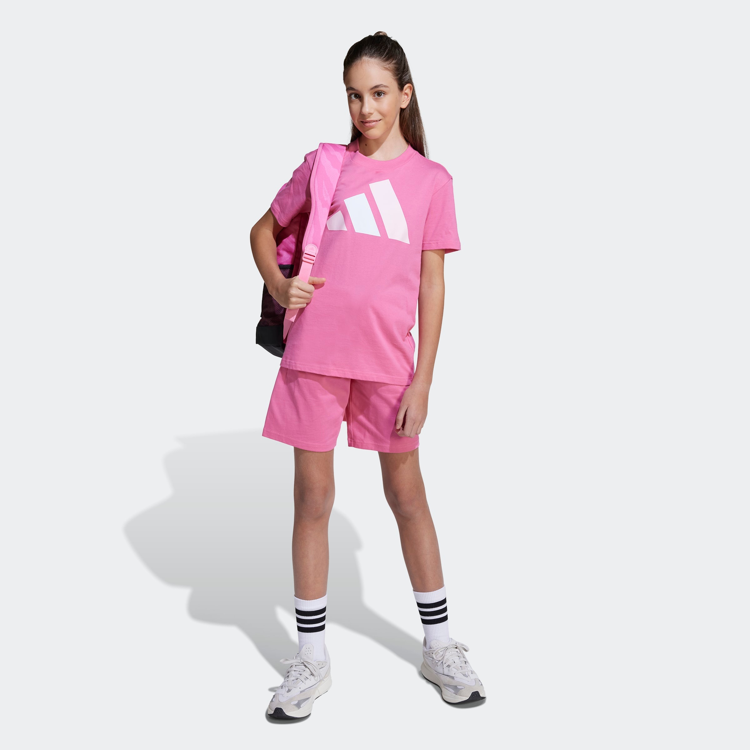 adidas Sportswear T-Shirt »J BL TEE 160« für Kinder und Teens, mit Rundhalsausschnitt, aus 100 % Baumwolle