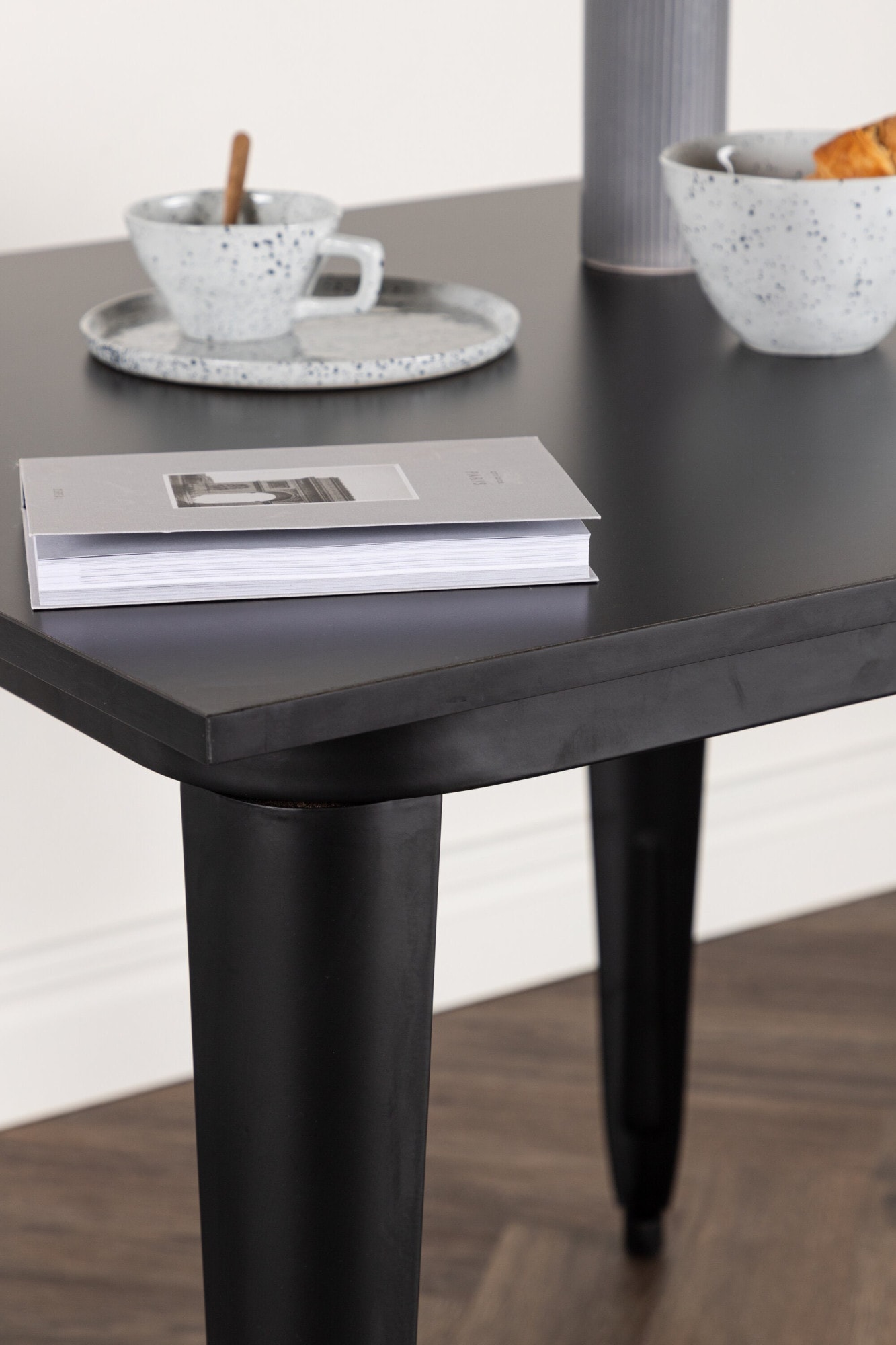 Venture Home Esstisch »Tempe, rechteckiger Esstisch in eleganter Walnussoptik, 140 × 80 cm« Esszimmertisch, MDF, Stahlbeine, rechteckig, kompakt, kultiviert