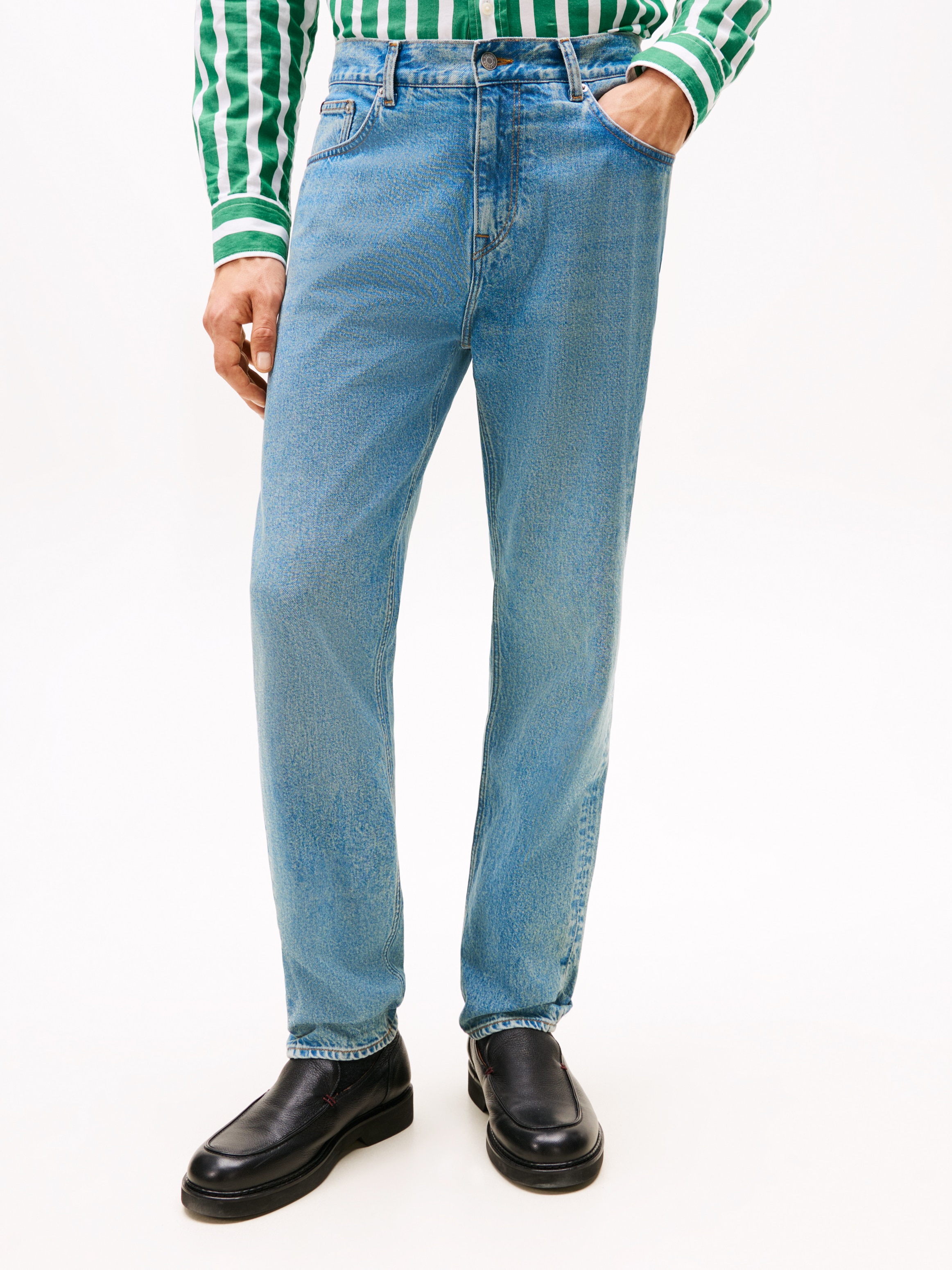 Image of Tommy Hilfiger Tapered-fit-Jeans "HARLEM" mit Fade-Effekten