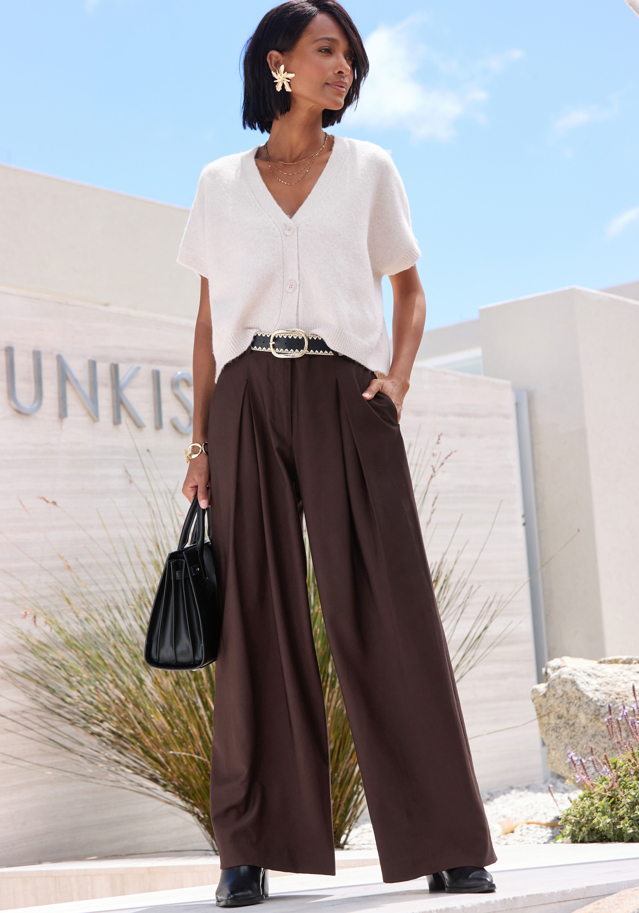 French Connection Pantalon à pinces »mit luftig-weitem Bein«  en tissu léger tissé avec viscose, pantalon d'été, style casual-chic
