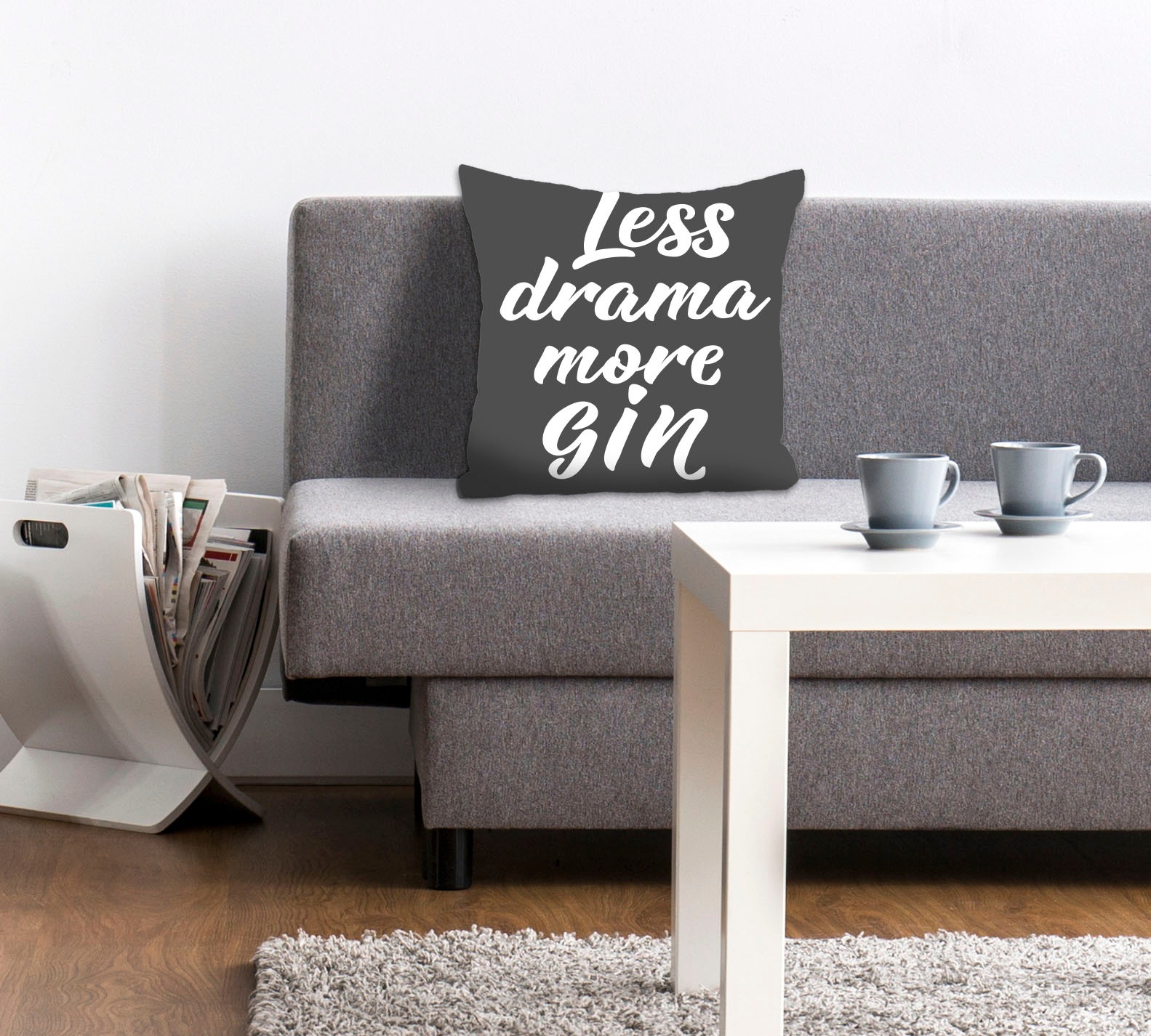 queence Dekokissen »Less drama more Gin« mit einem Schriftzug