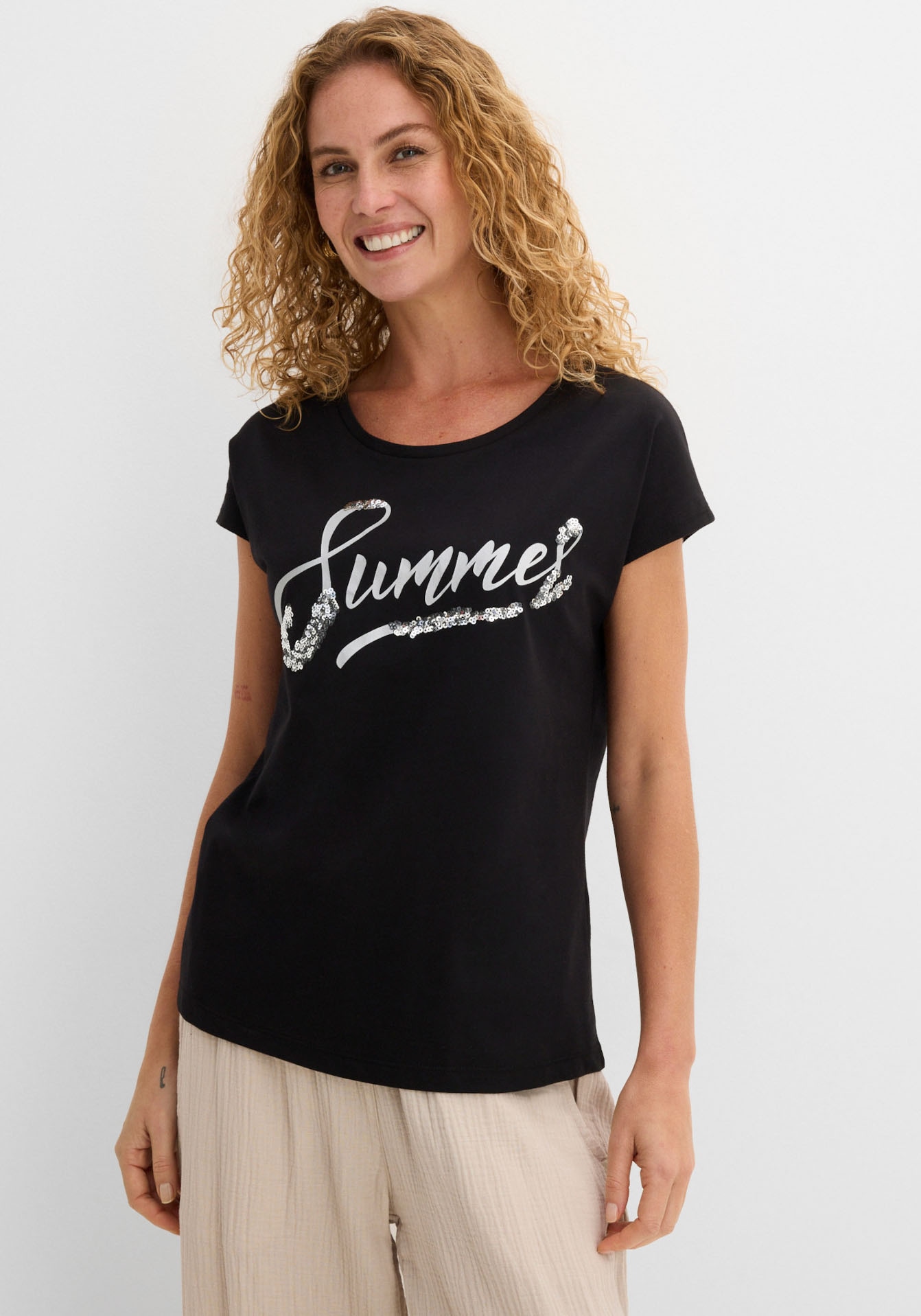 Image of bonprix T-Shirt "Shirt mit Pailletten" lockere Passform, Kurzarm, aus Baumwolle