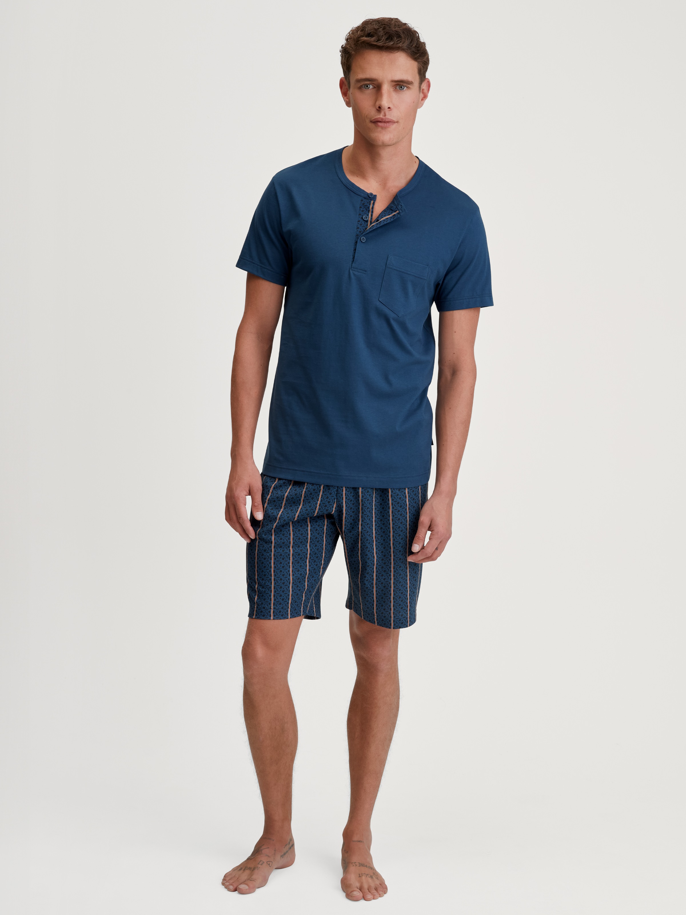 Image of CALIDA Shorty "Relax Imprint 1" 2 tlg. mit Rundhalsausschnitt, Knopfleiste, kurze Ärmel, Single Jersey