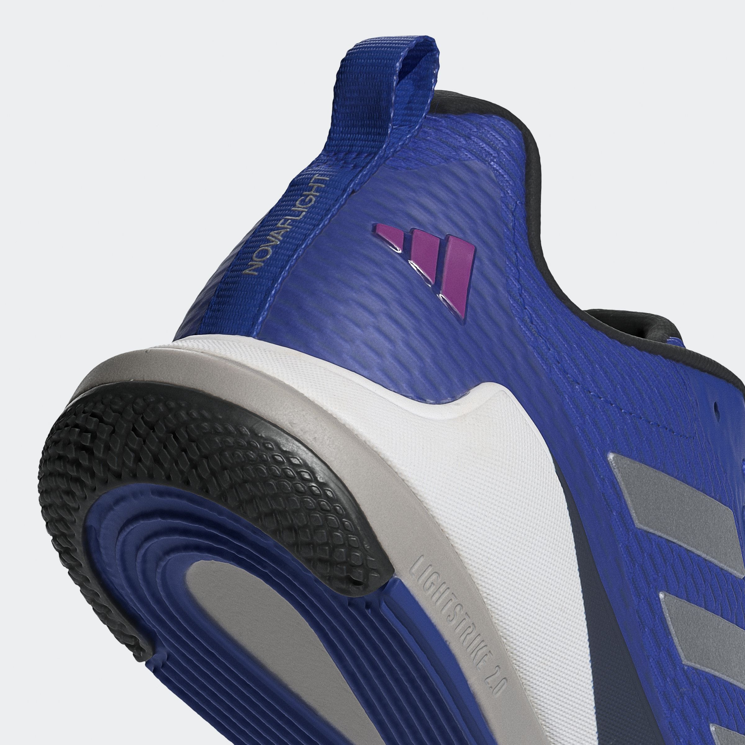 adidas Performance Hallenschuh »NOVAFLIGHT 2 INDOOR«, besonders geeignet für Handball und Volleyball