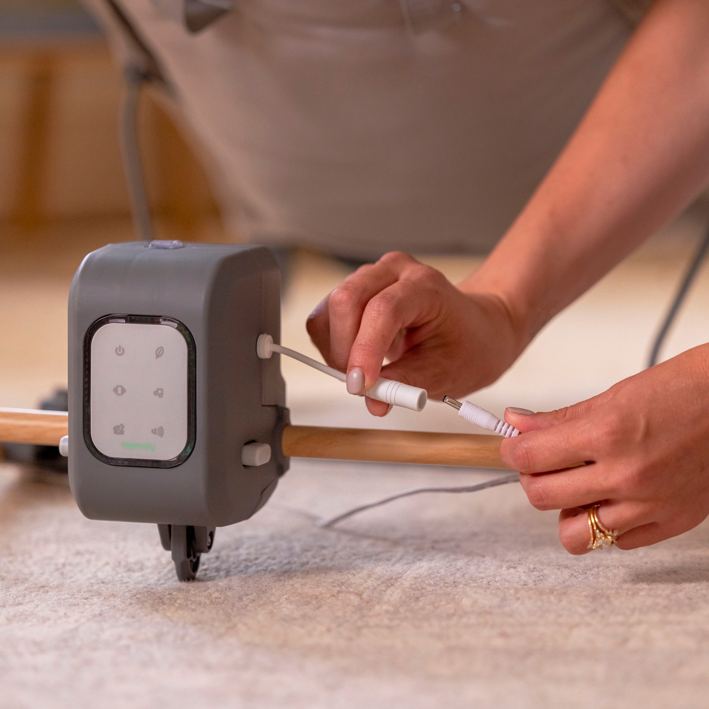 ingenuity Babywippe »Keep InMotion Automatic Rocking Seat - Soulful Skies« mit Sound-Effekt