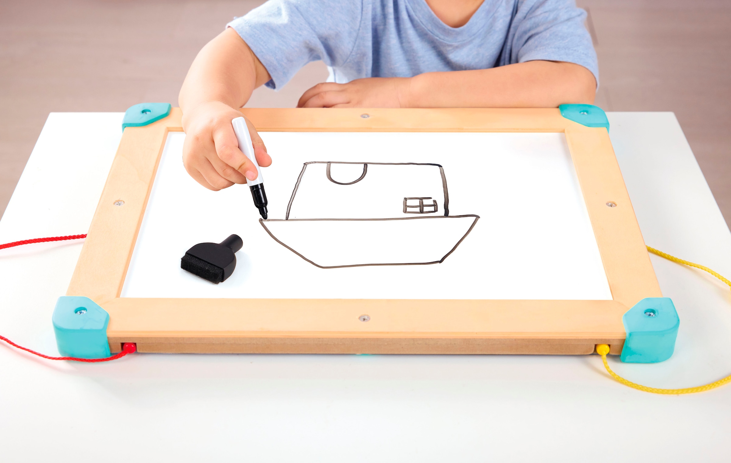 Hape Spielcenter »Labyrinth- & Tangram-Tafel „Weltraum”«