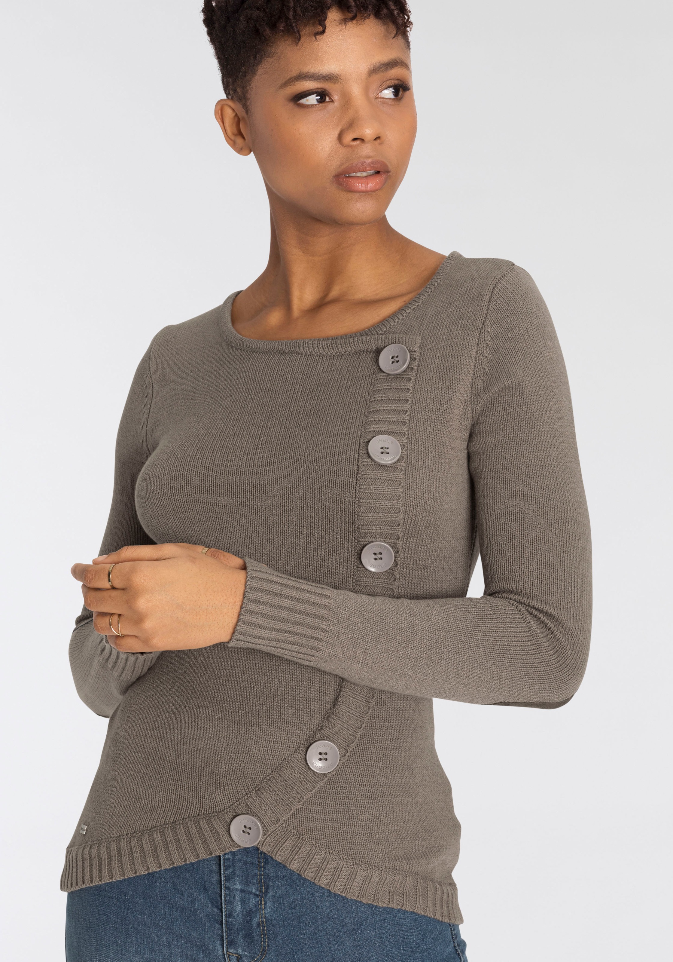 Image of Arizona Rundhalspullover, Strickjackenlook mit Ellbogenpatches bei Ackermann Versand Schweiz