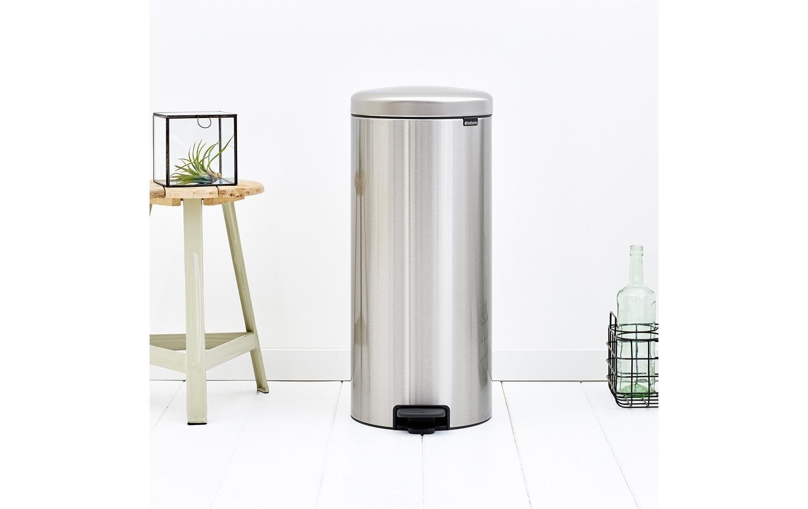 Brabantia Mülleimer »NewIcon Treteimer, 30L« 1 Behälter sanft schliessender Deckel, mit leichter Pedalbedienung