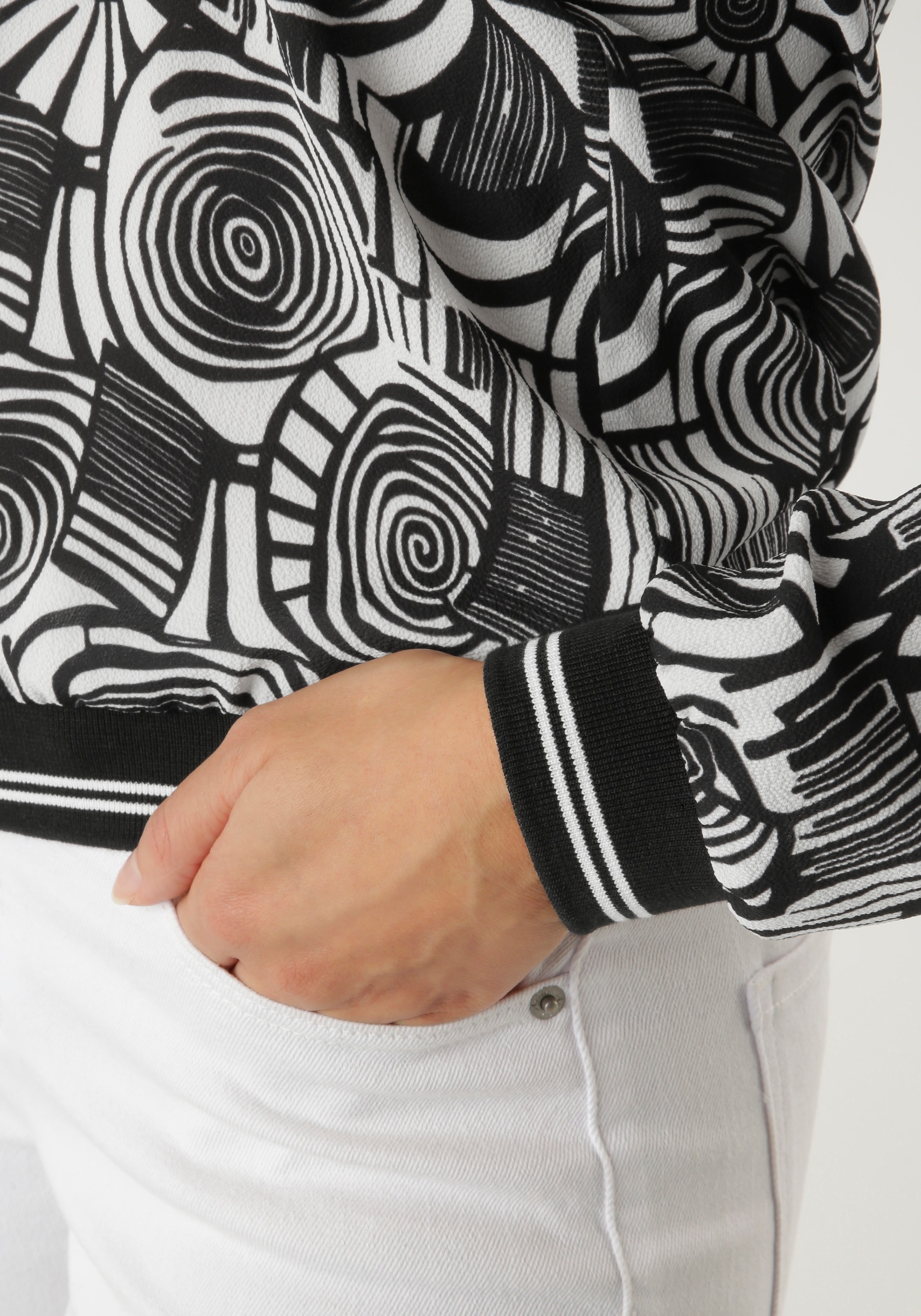 Aniston SELECTED Chemisier à chemise mit gestreiften Bündchen und Retro-Muster - NEUE KOLLEKTION