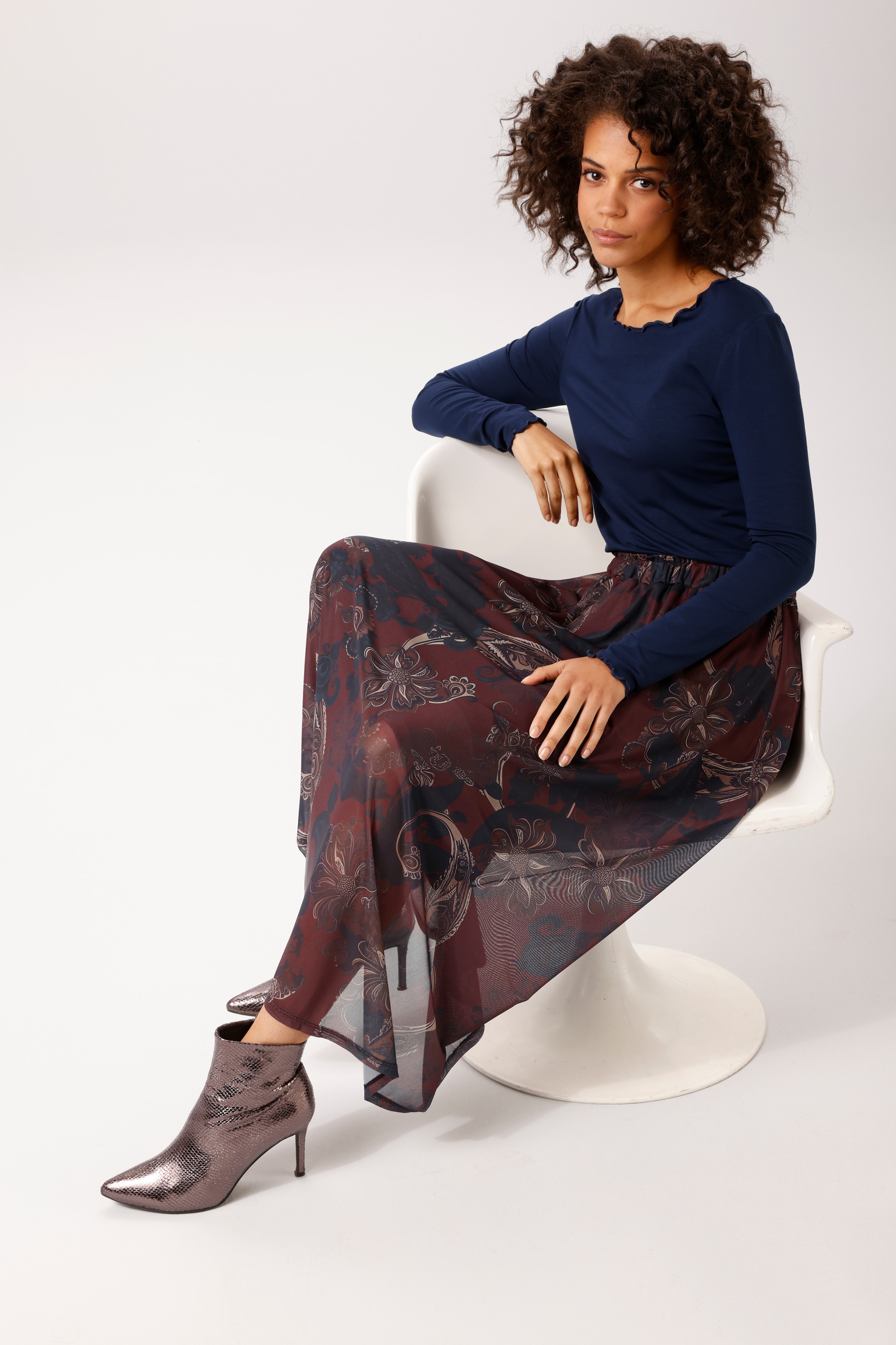 Aniston CASUAL Maxi jupe avec imprimé floral graphique en grande surface - NOUVELLE COLLECTION