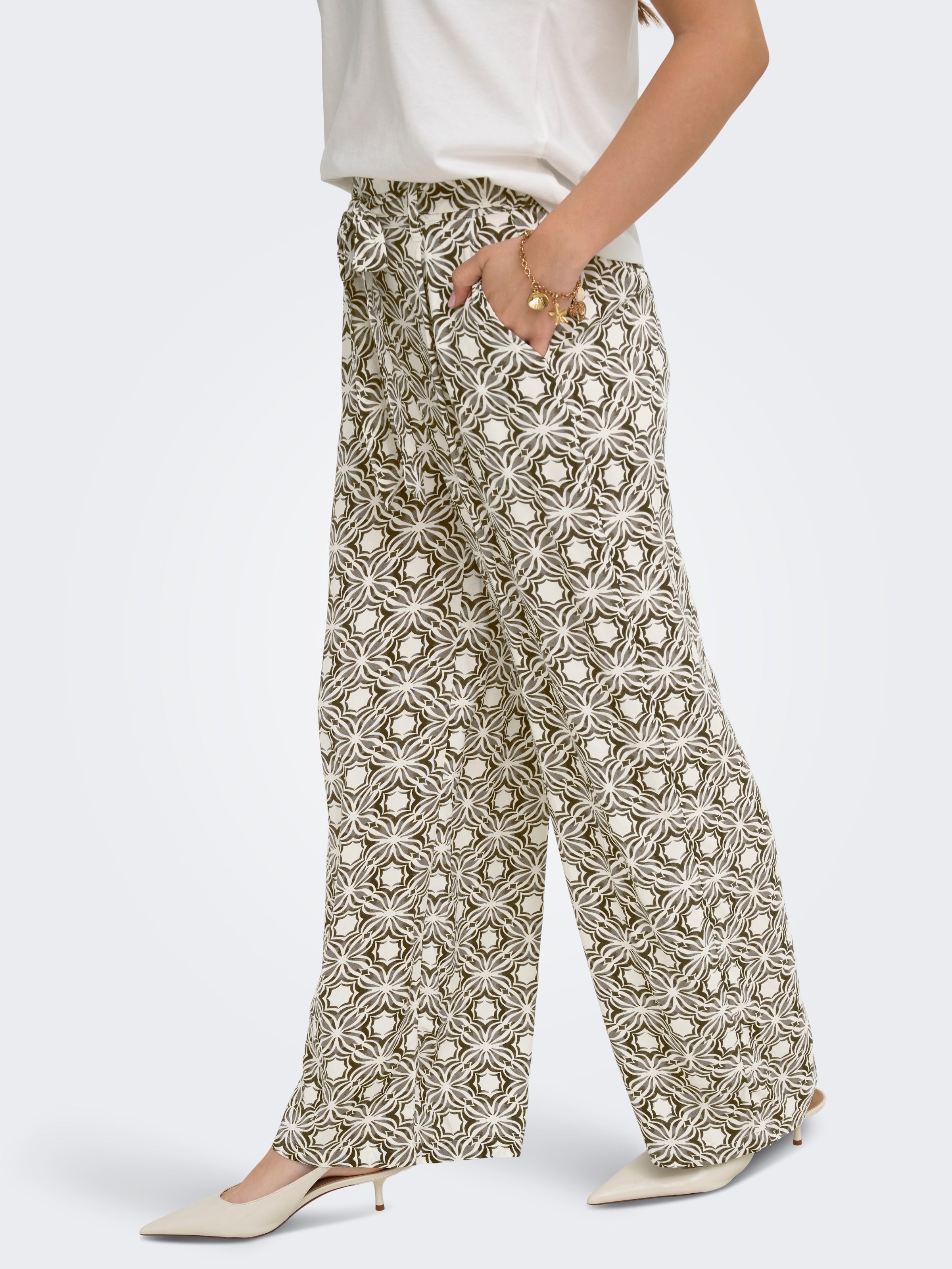 ONLY Schlupfhose »ONLSILVA LOOSE PANTS WVN NOOS«  Viskose, regular fit