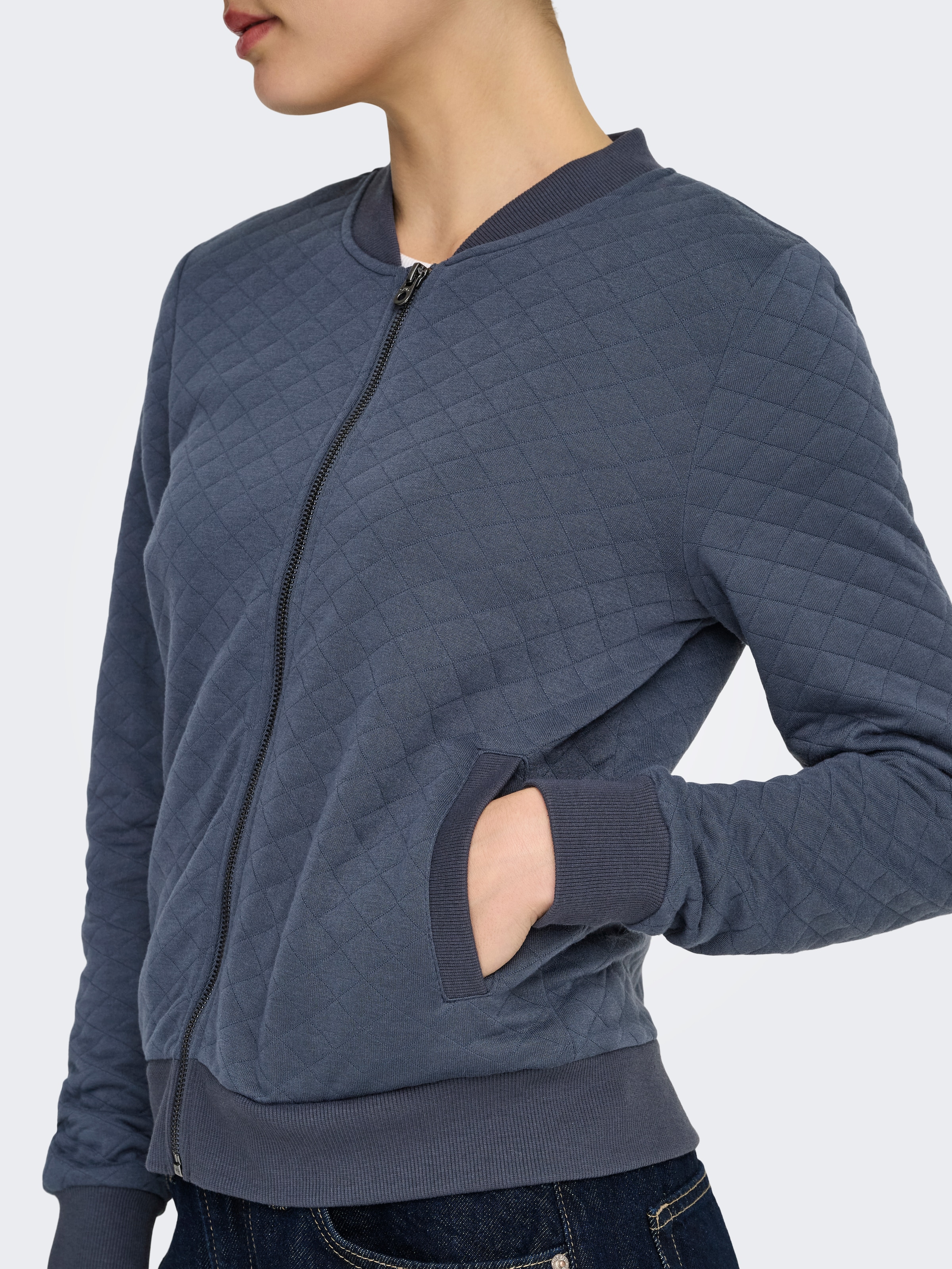 ONLY Veste sweat »ONLJOYCE L/S BOMBER SWT NOOS« Polyester, regular fit