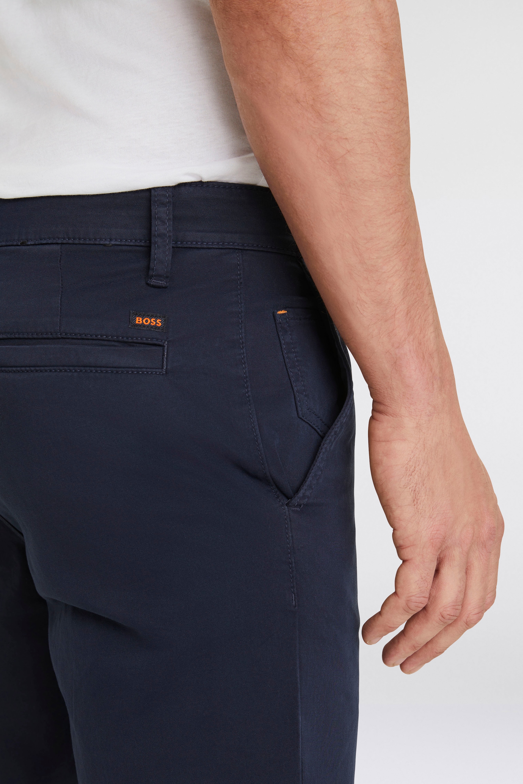 BOSS ORANGE Chinohose »tapered«, mit BOSS Logo hinten