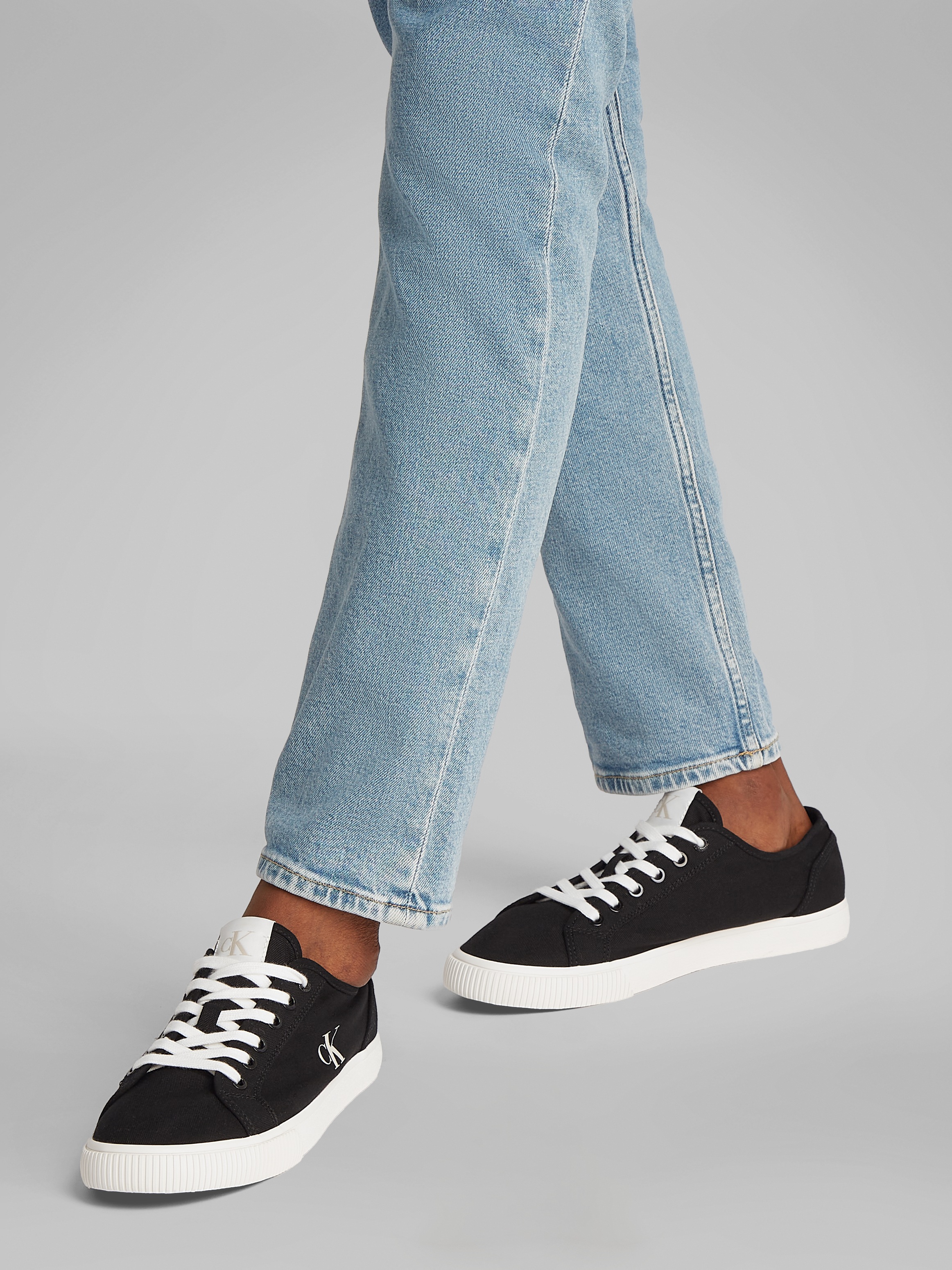Calvin Klein Jeans Sneakers »ESS VULC LOW MG CANVAS«  Chaussure à lacets, chaussure basse, chaussure de loisirs au look classique