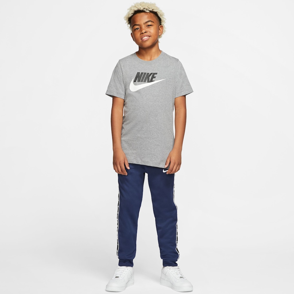 Nike Sportswear T-Shirt »BIG KIDS' COTTON T-SHIRT«