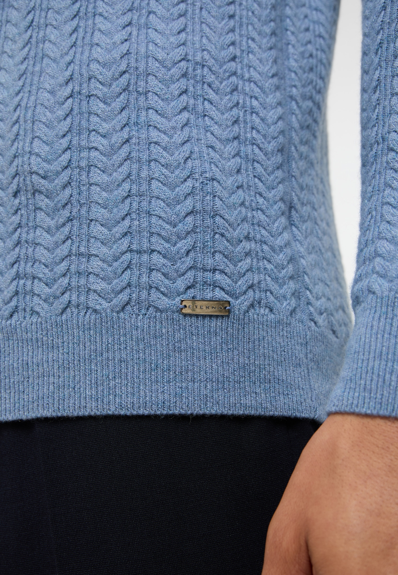 Eterna Pull en tricot