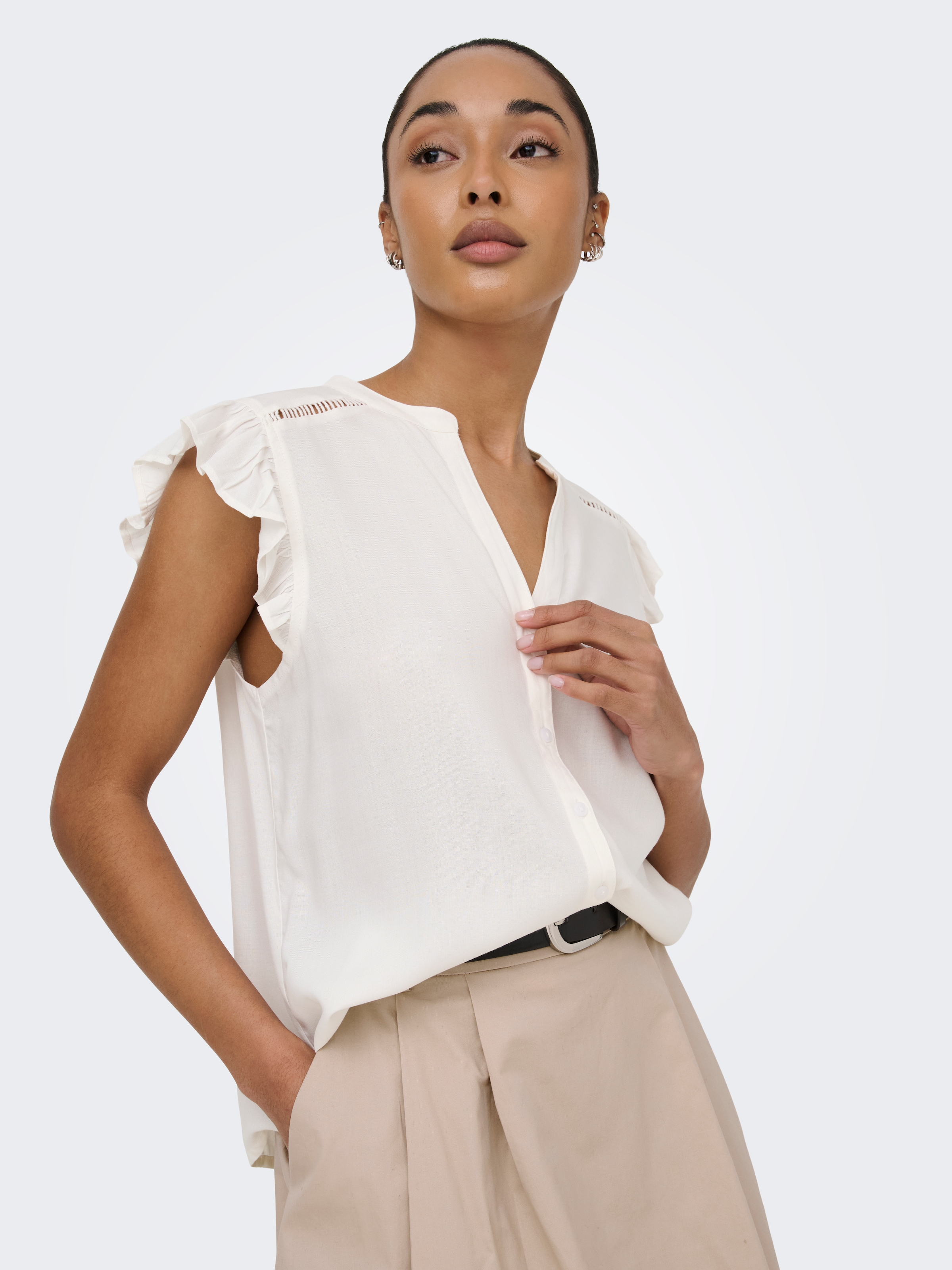ONLY Blouse à manches courtes »ONLROSELLA LIFE CAPSLEEVE SHIRT WVN NOOS« viscose, coupe regular