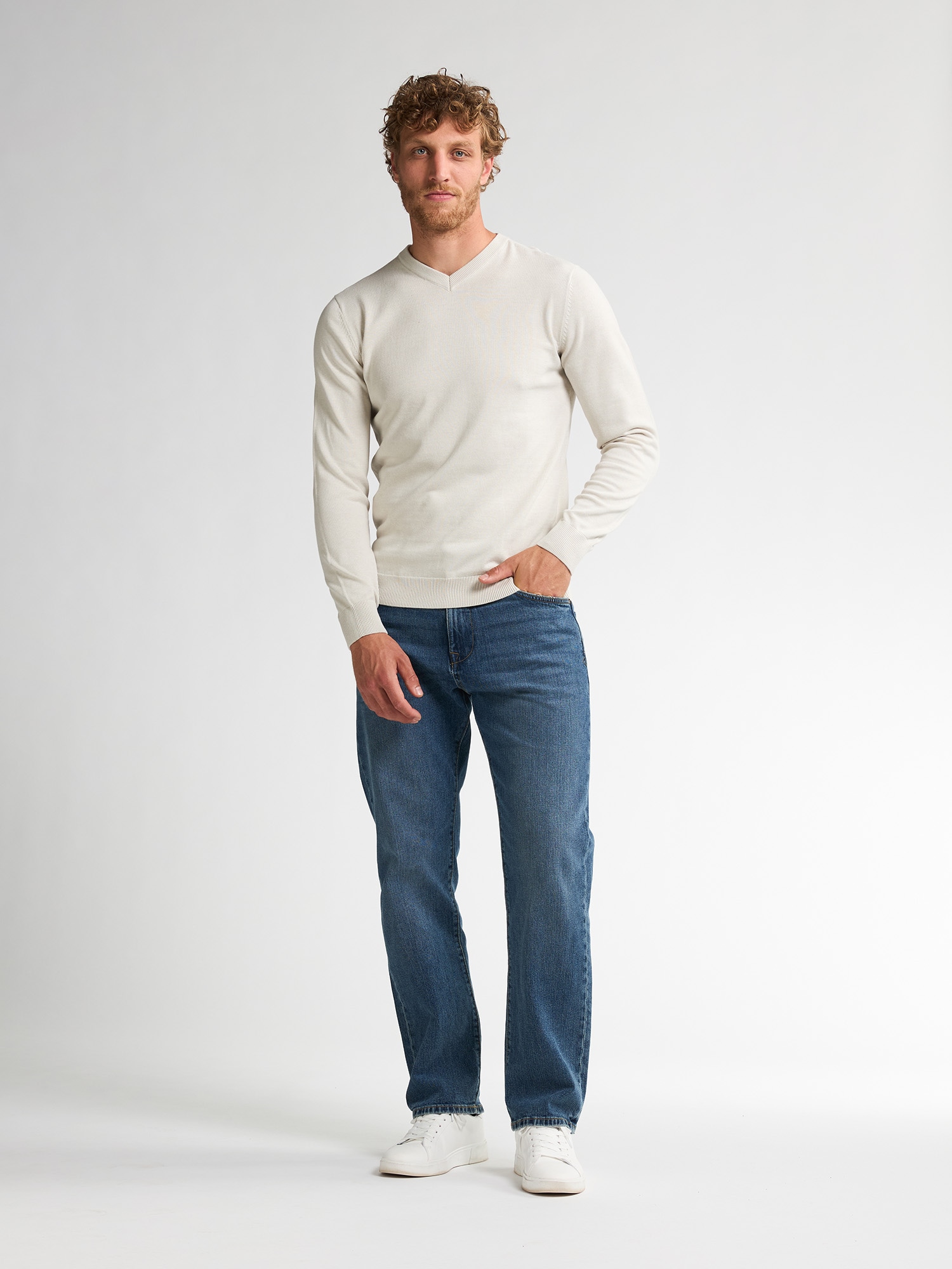 Petrol Industries V-Ausschnitt-Pullover »V-Neck Basi«, Materialmix mit Baumwollanteil