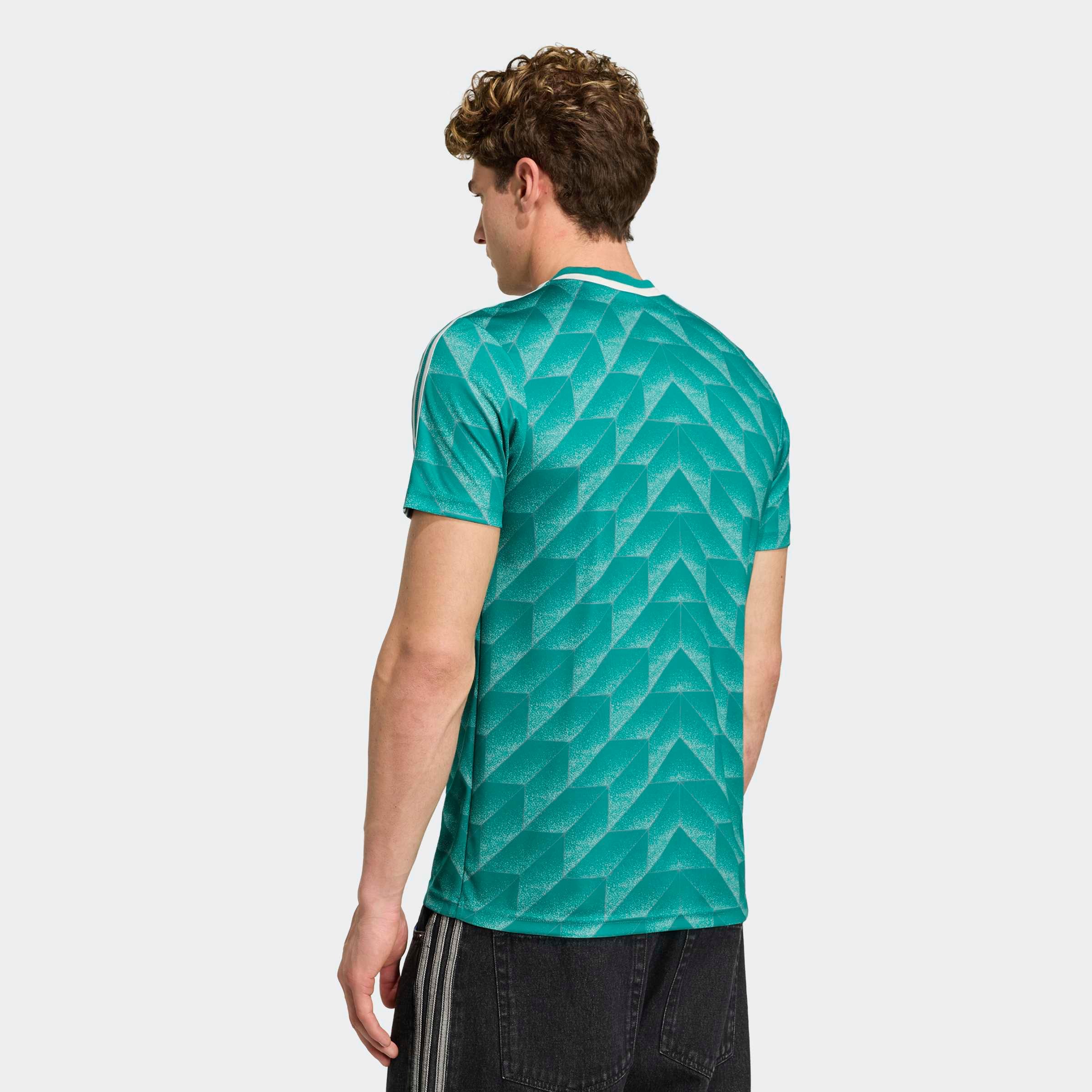 adidas Performance Maillot de foot »DFB A JSY 90« coupe étroite, col en V, construction en double tricot