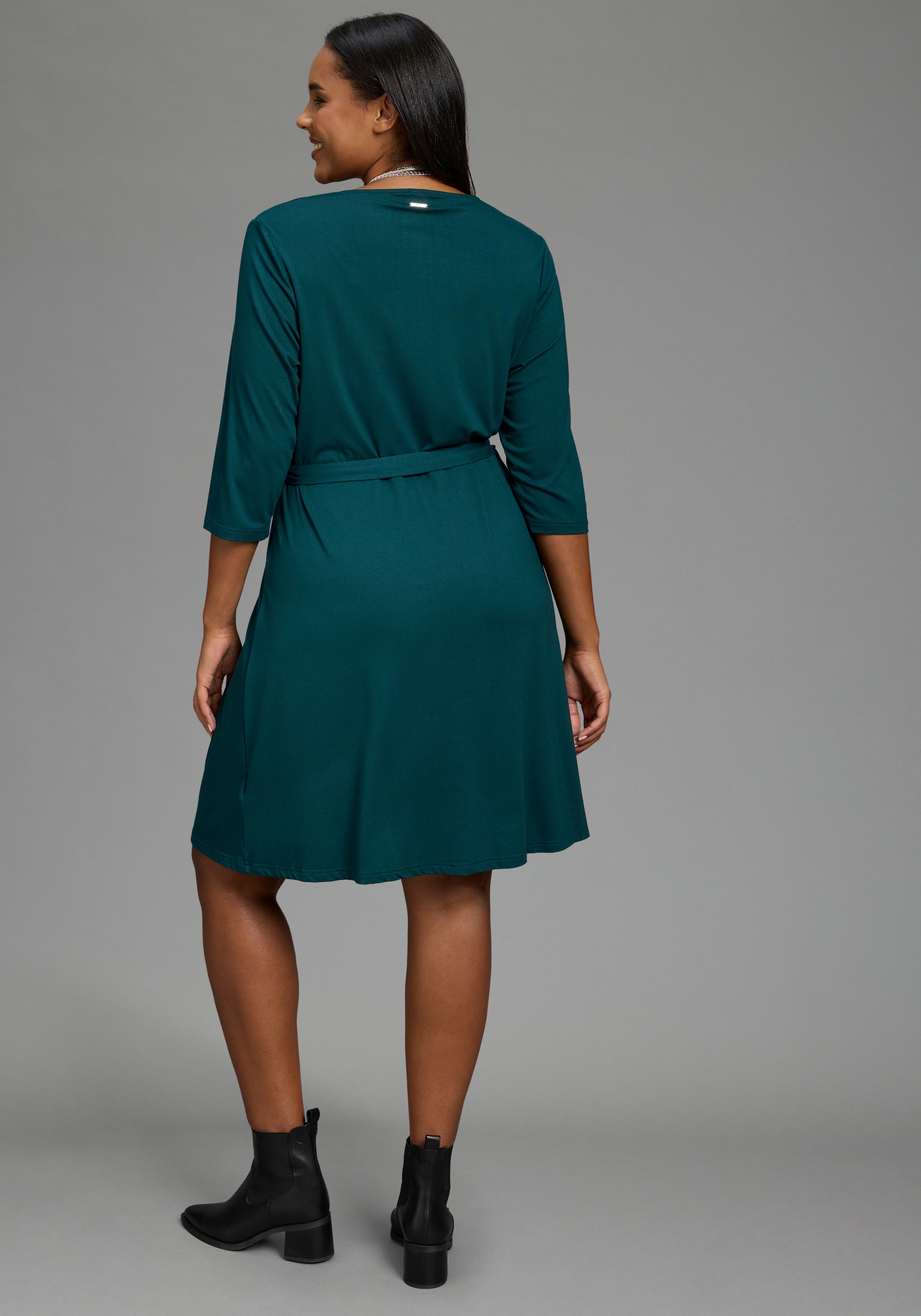 Laura Scott CURVE Robe en jersey »Grosse Grössen« en grandes tailles, aspect drapé, coupe cintrée