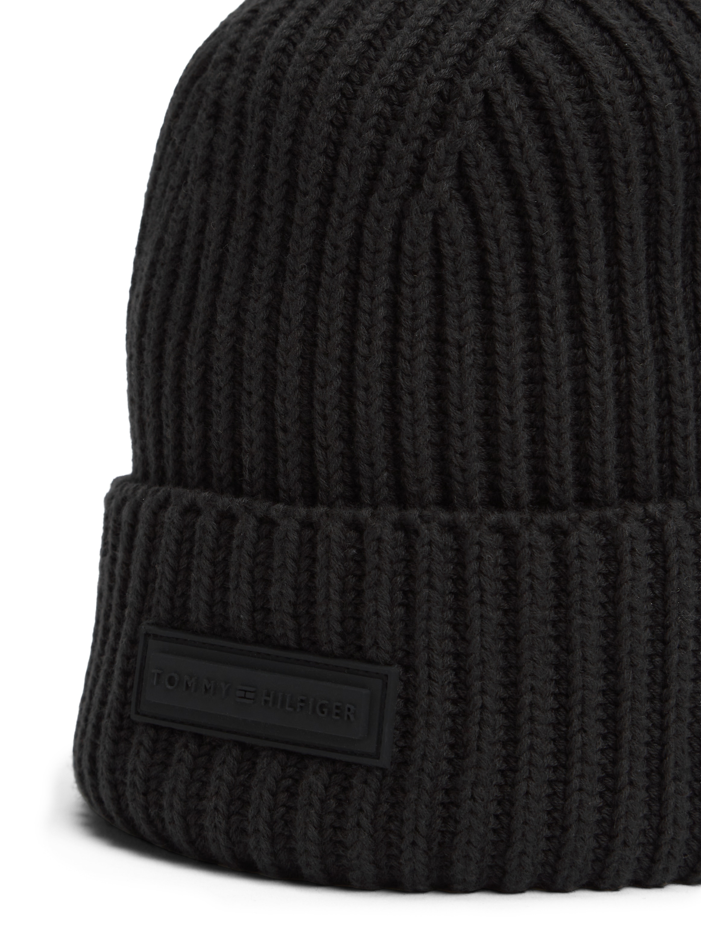 Tommy Hilfiger Beanie »TH FOUNDATION« Strick, mit gummiertem Logo und Wolle