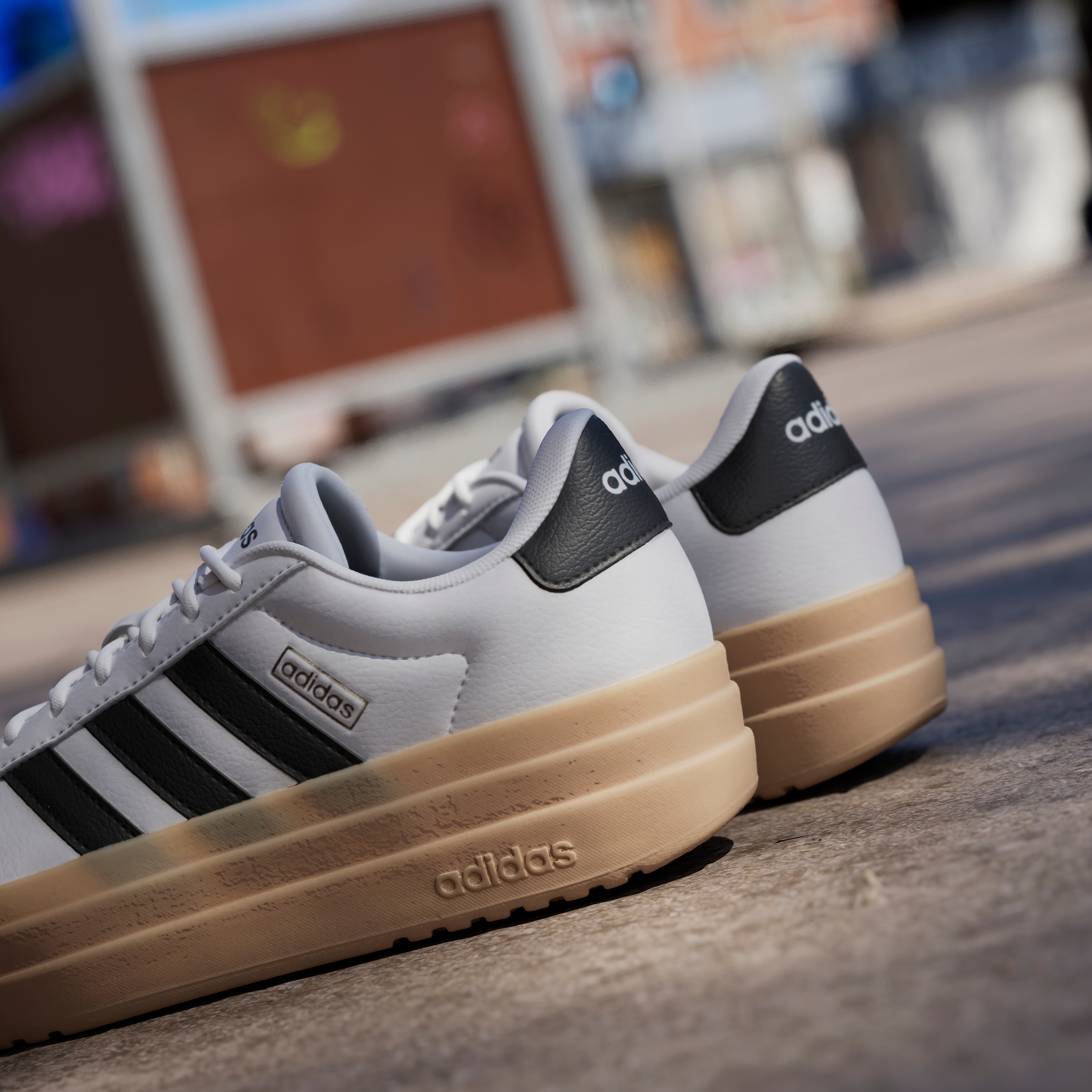 adidas Sportswear Sneaker »VL COURT BOLD«, Design auf den Spuren des adidas Gazelle Bold