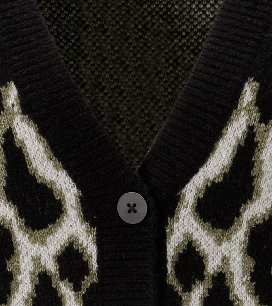 Aniston CASUAL Strickjacke im trendfarbigen Leo-Muster