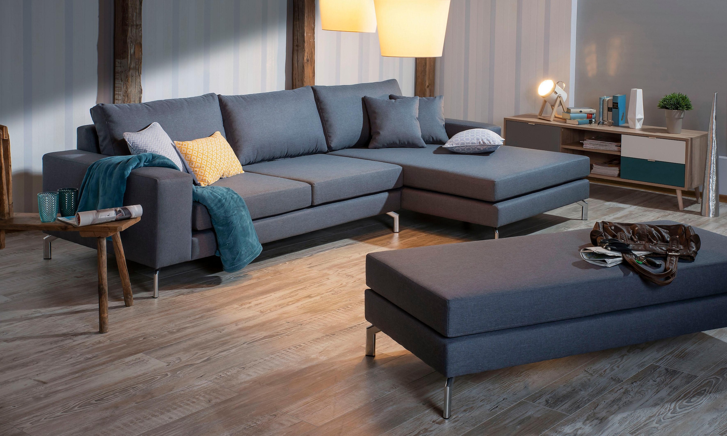 Image of Max Winzer® Ecksofa »Flori«, (Spar-Set, Ecksofa und Hocker), mit abgewinkelten Chromfüssen, inklusive Zierkissen bei Ackermann Versand Schweiz