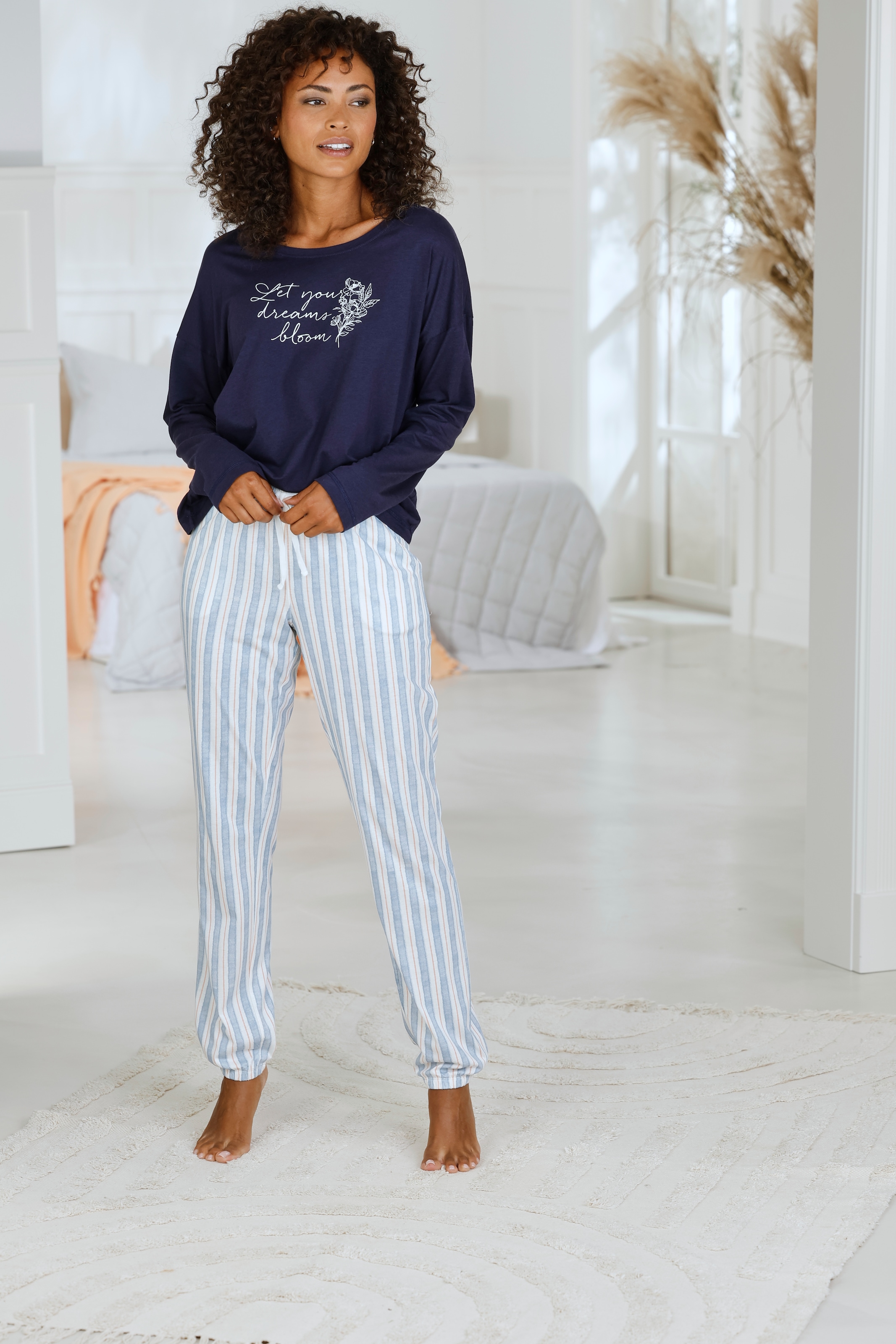 Vivance Dreams Pyjamahose, mit Allover-Muster