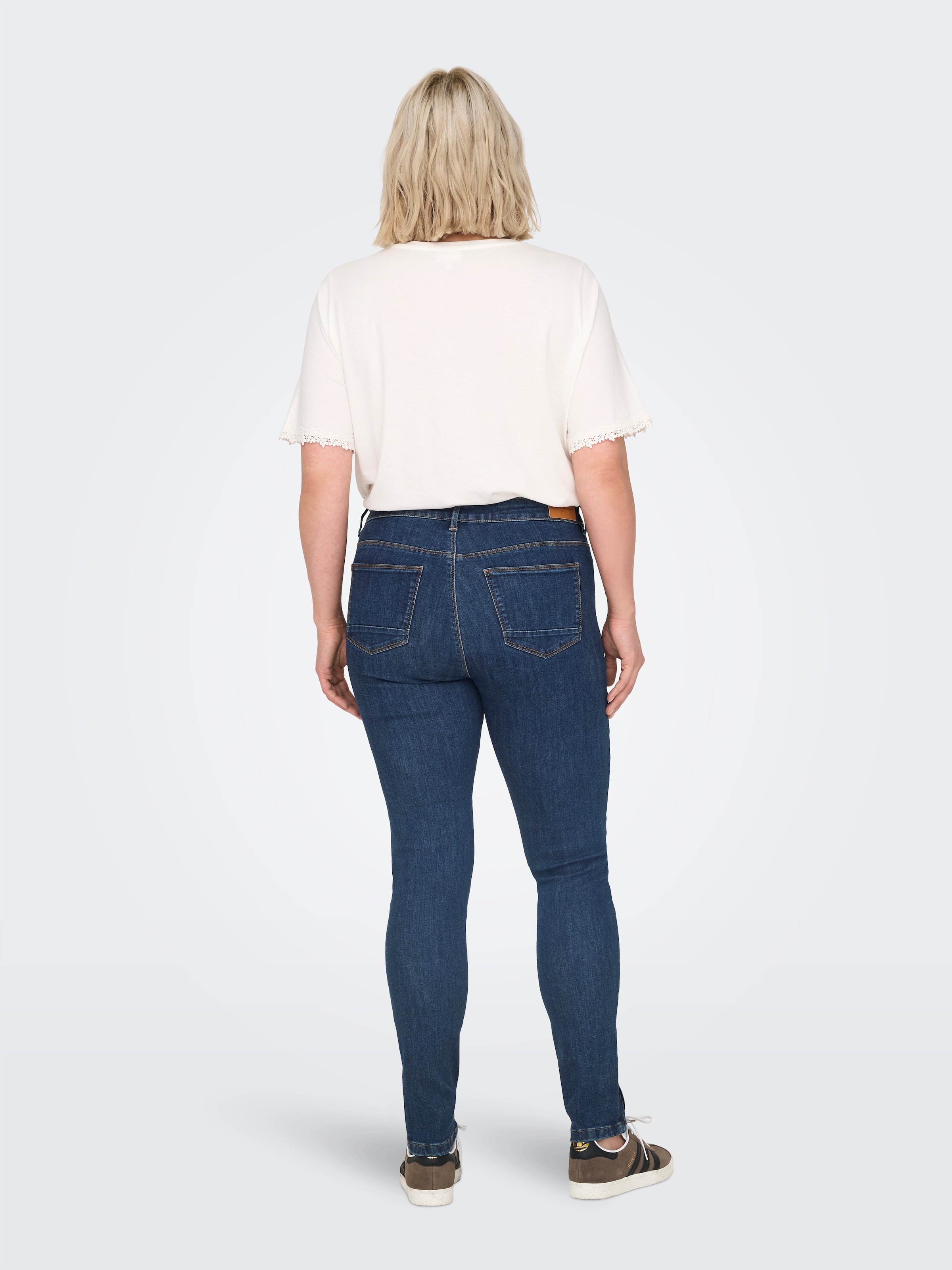 ONLY CARMAKOMA Skinny-fit-Jeans »CARKARLA REG SK ANK ZIP DNM BJ581 NOOS«
