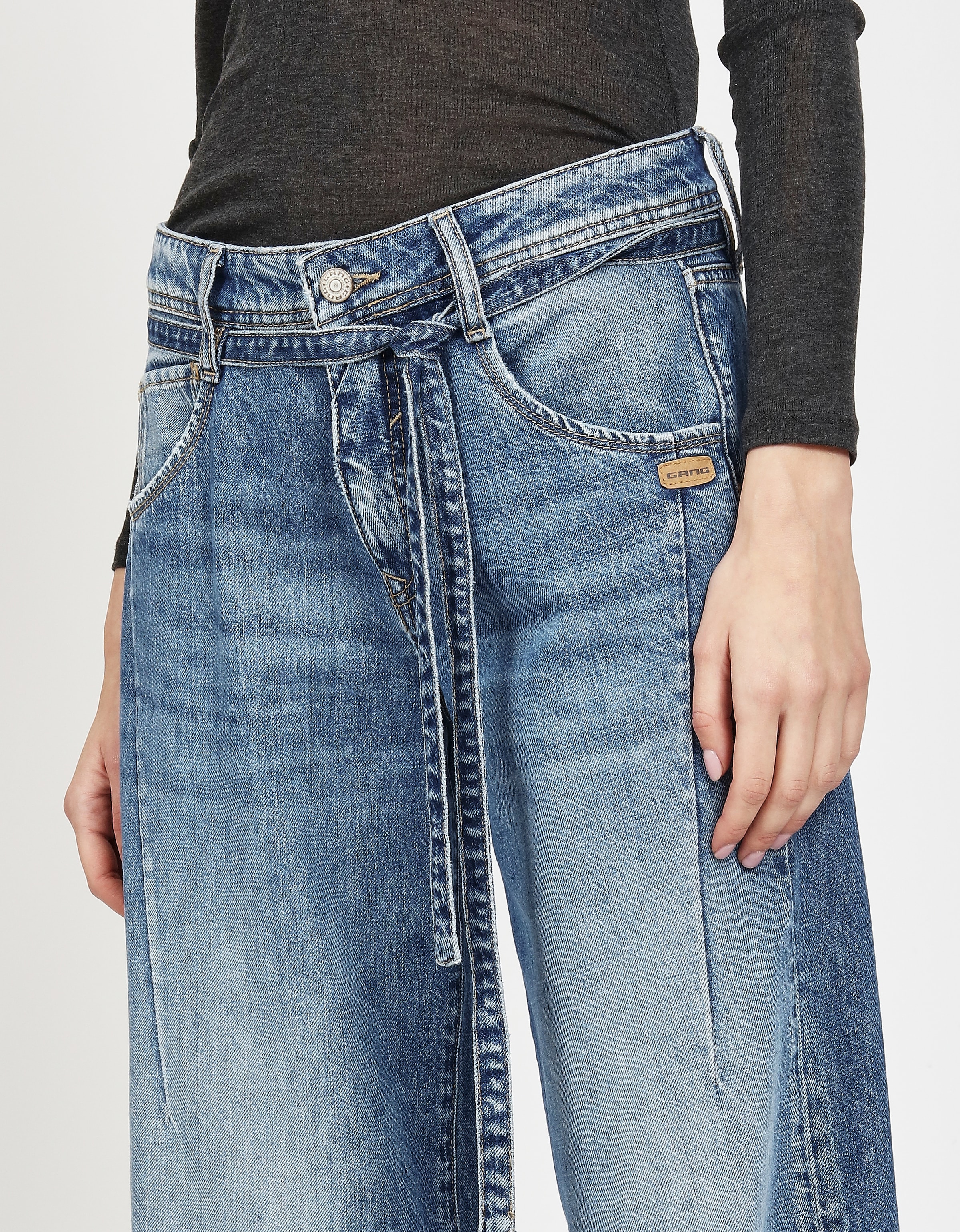 GANG Loose-fit-Jeans »94CLAIRE« mit Bindegürtel und Naht am Oberschenkel, Baggy Fit