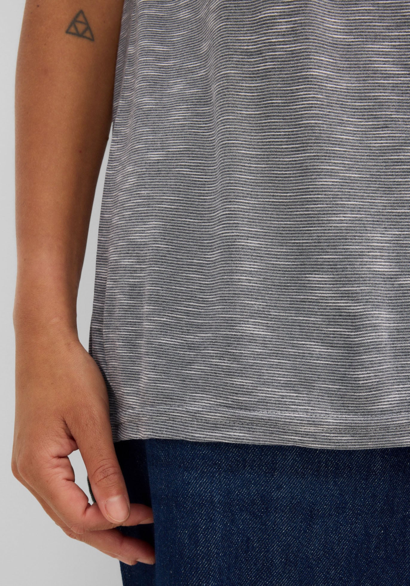 bonprix T-shirt long »Longshirt aus Viskose-Mischung« lässige Passform, längeres Rückenteil, abgerundeter Saum