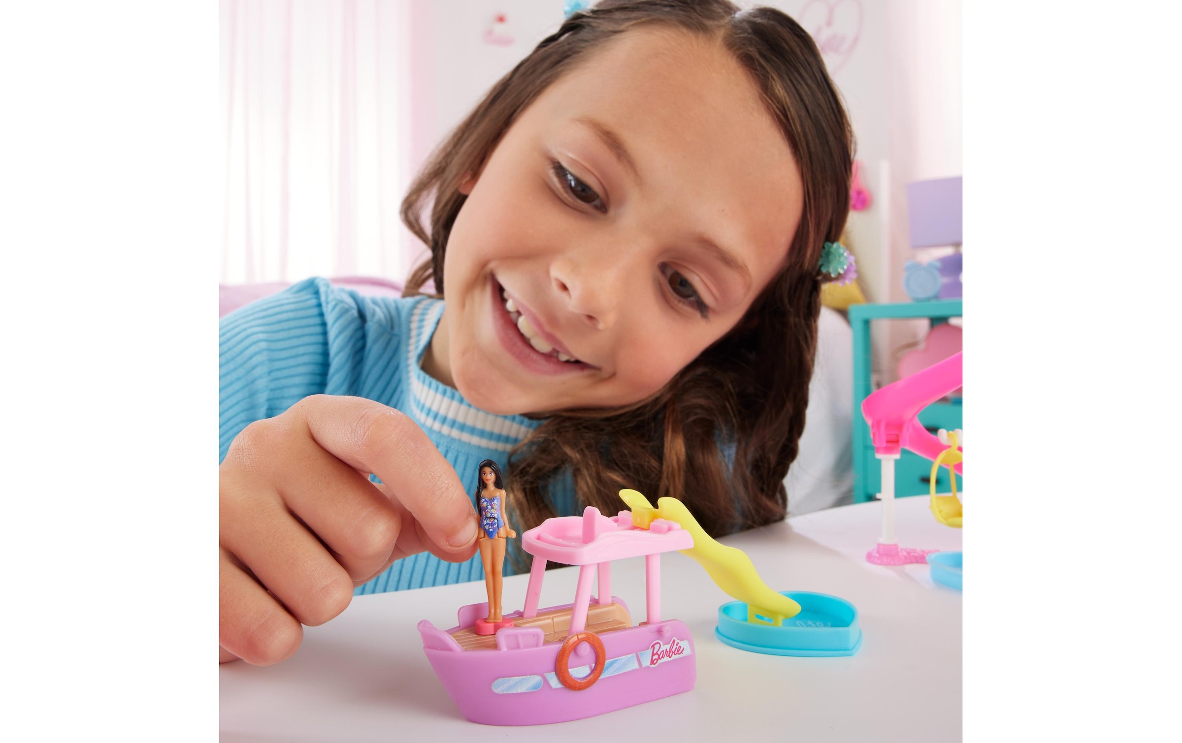 Barbie Anziehpuppe »Mini BarbieLand Traumboot«