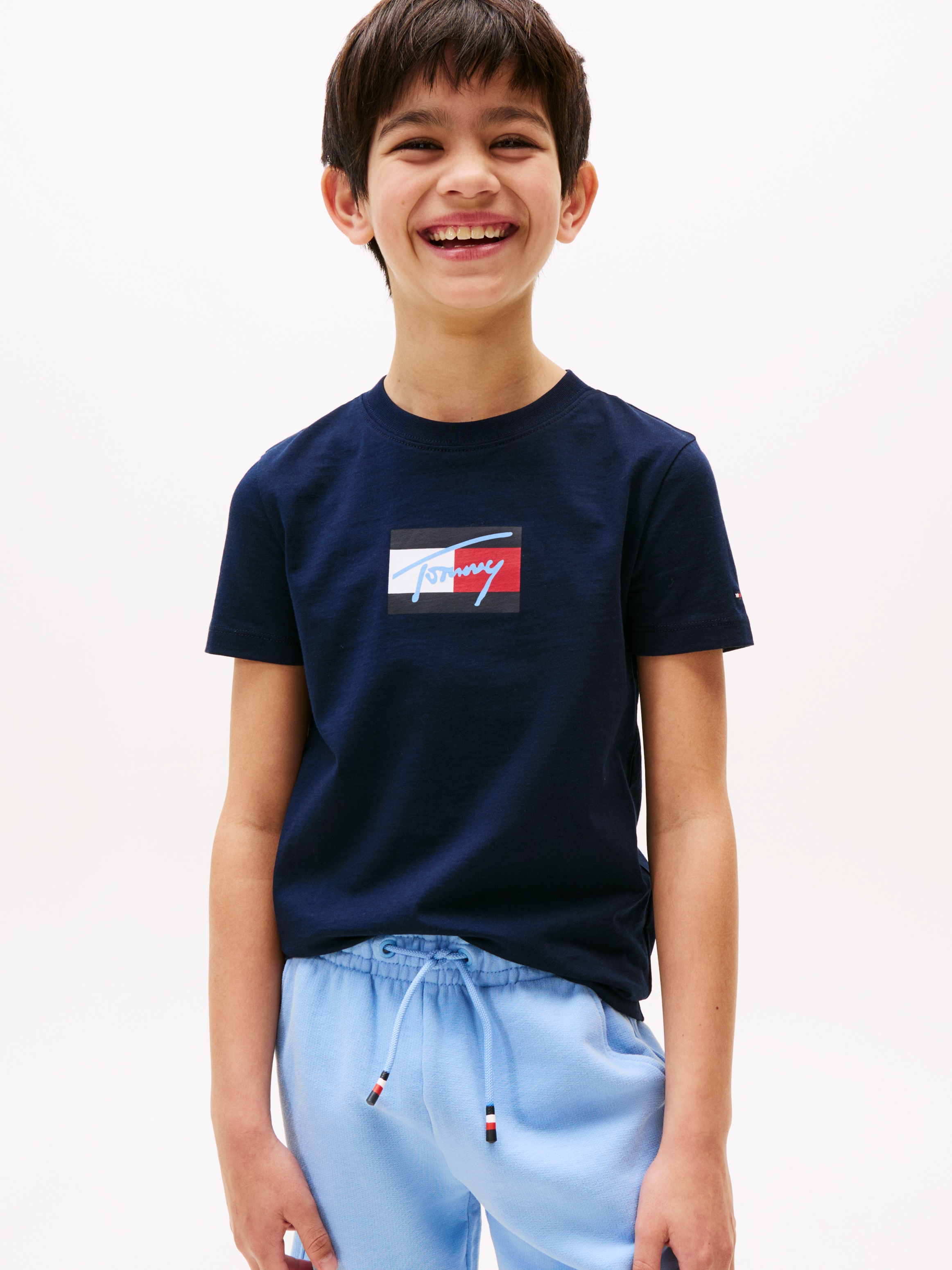 Image of Tommy Hilfiger T-Shirt "TOMMY SCRIPT FLAG PRINT TEE SS" für Kinder bis 16 Jahre, mit Logo-Print