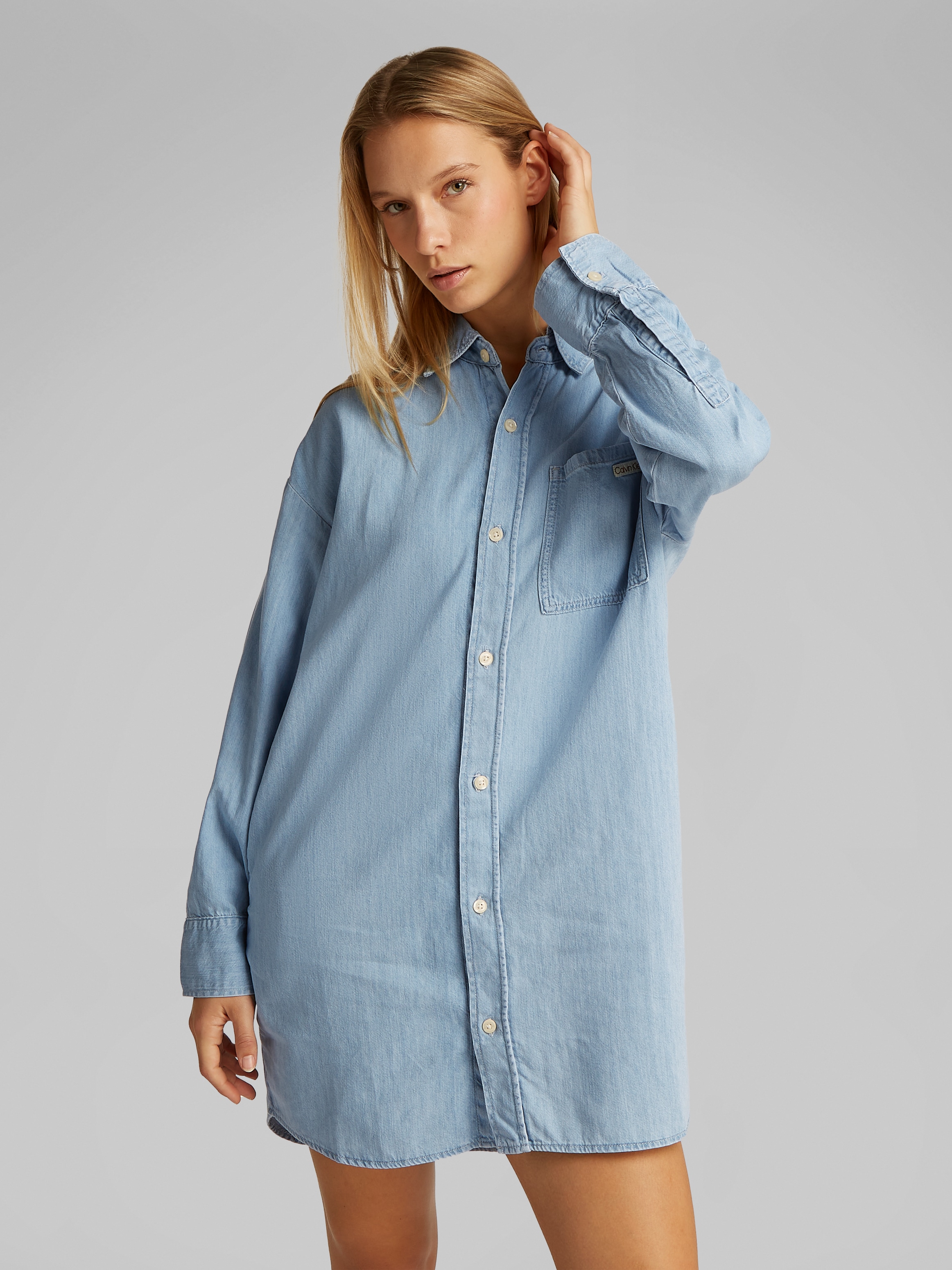 Calvin Klein Jeans Jeanskleid »TENCEL LOOSE SHIRT DENIM DRESS«, mit Logostickerei