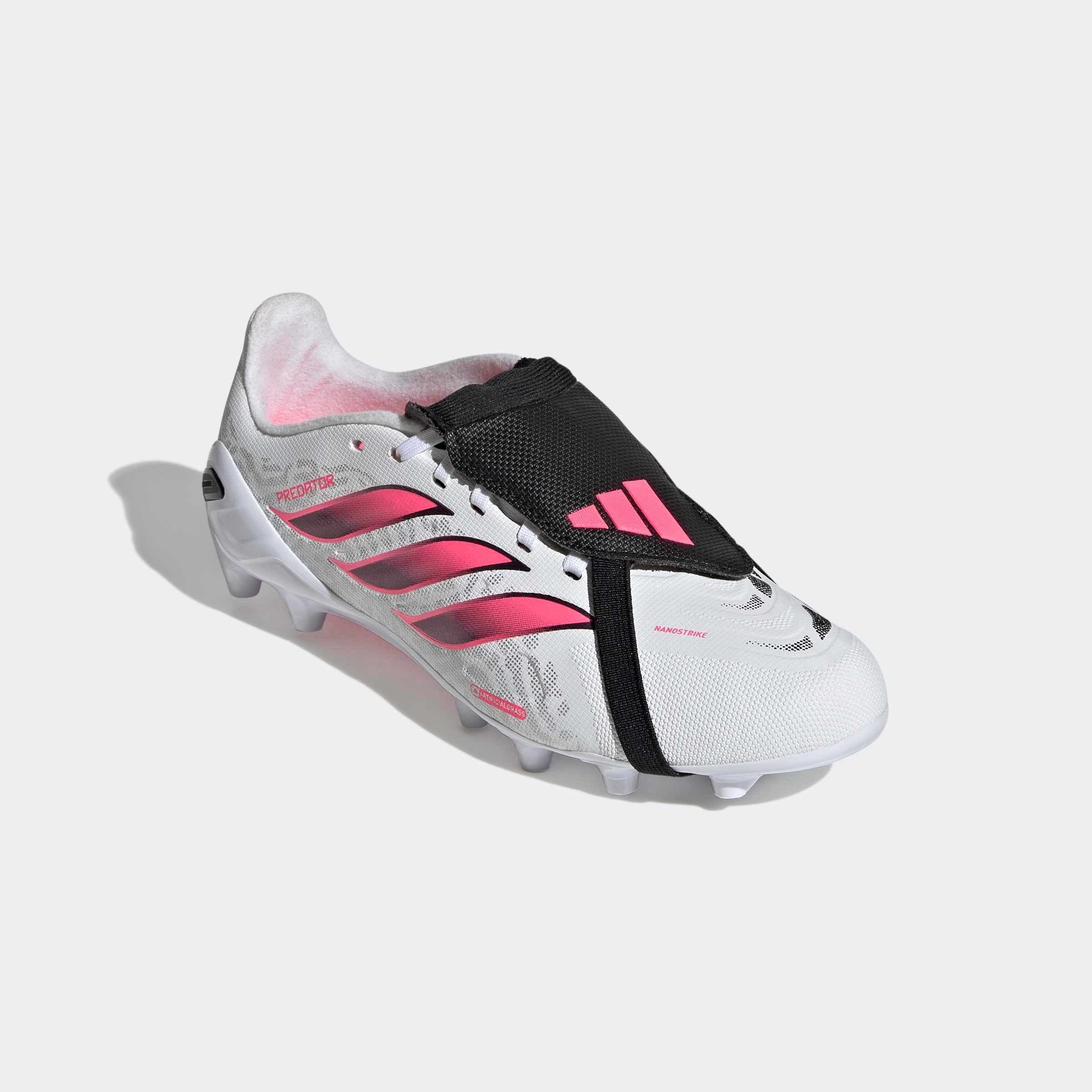 Image of adidas Performance Fussballschuh "PREDATOR LEAGUE KIDS, KUNSTRASEN, UMSCHLAGBARE ZUNGE"
