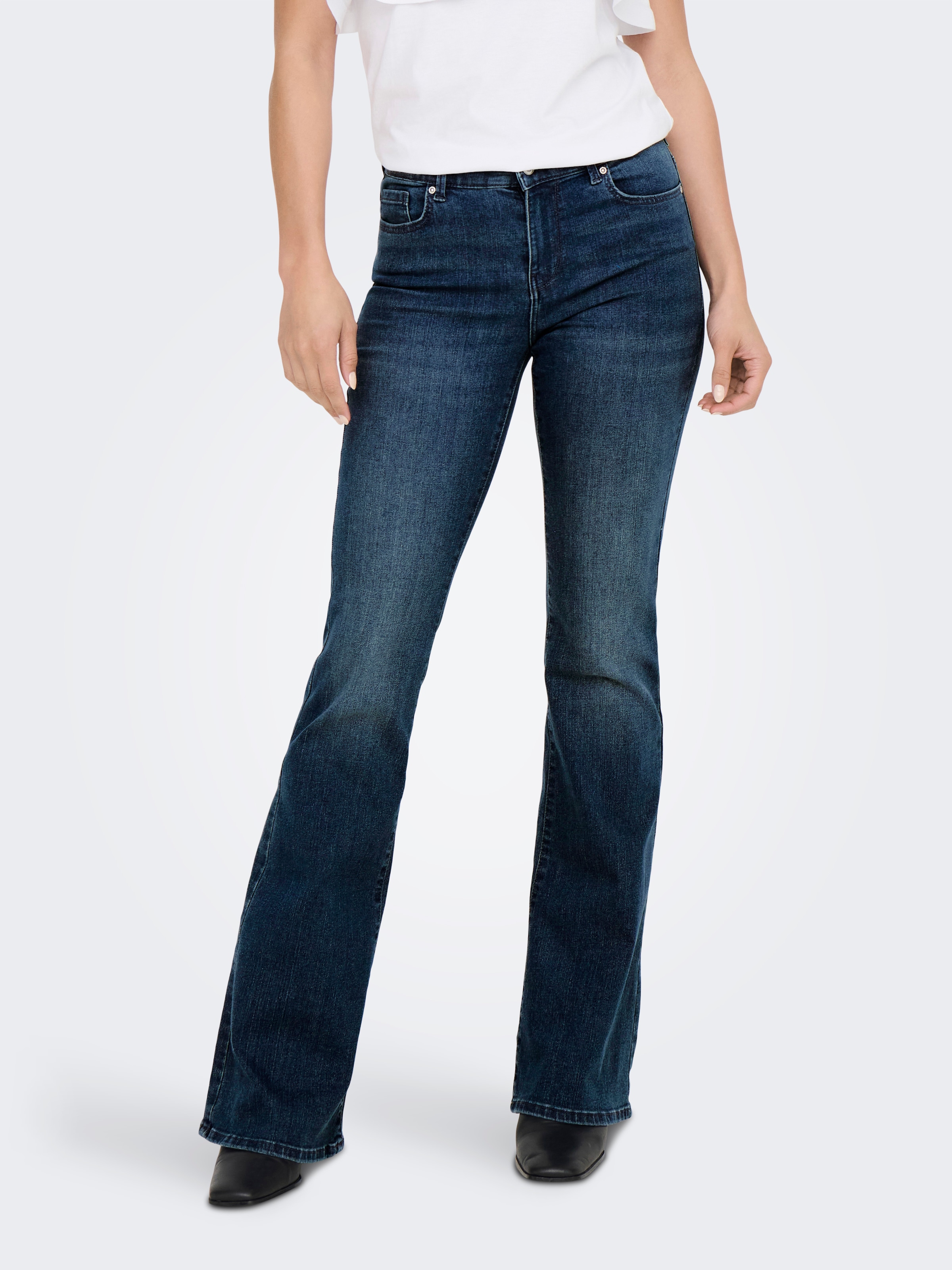 Image of ONLY Bootcut-Jeans "ONLLUSH MW RETRO FLARED DNM" Materialmix, bootcut fit, Regular Waist, Retro-Fit