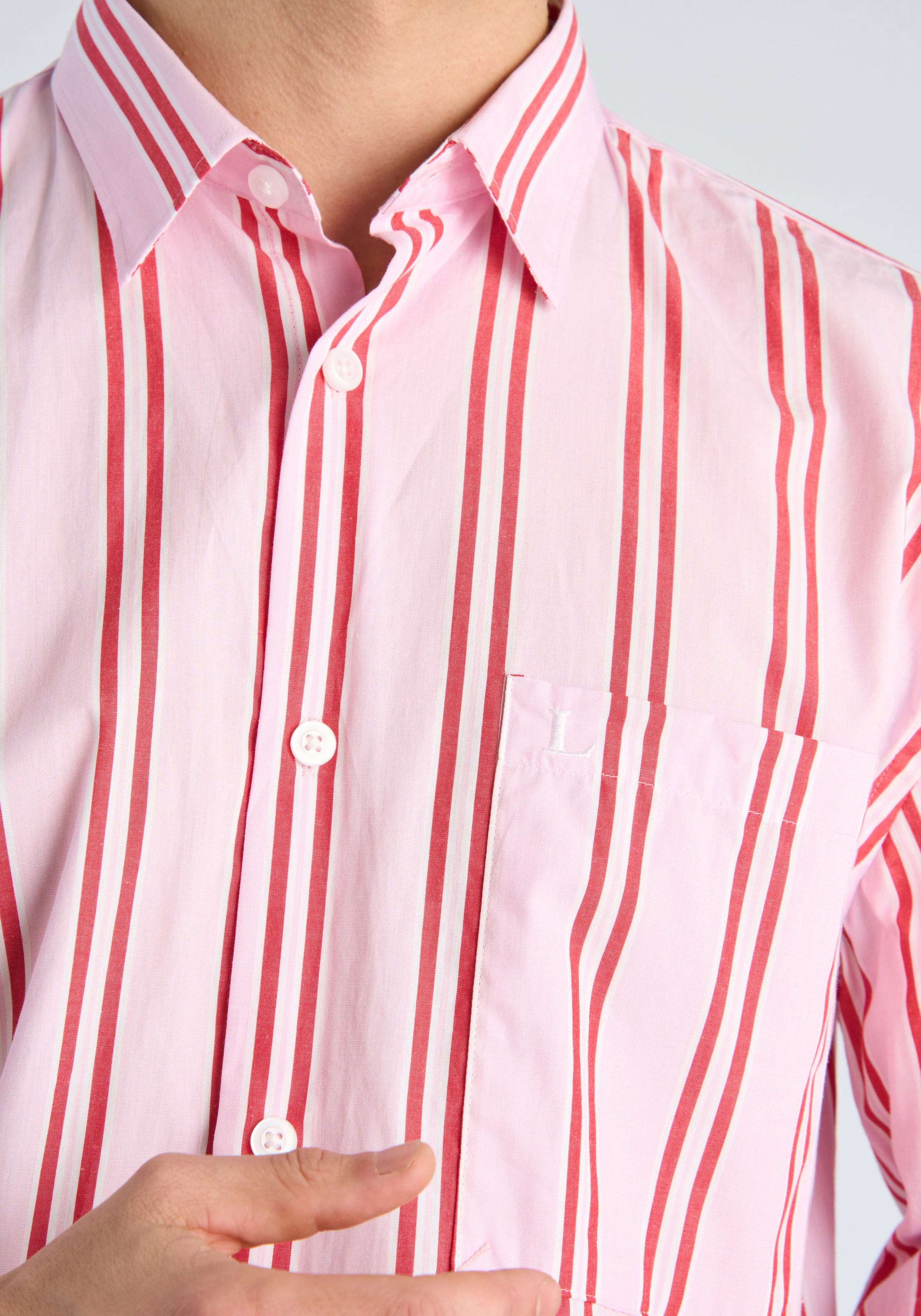 LINDBERGH Chemise à rayures avec col chemise et patte de boutonnage / coupe décontractée