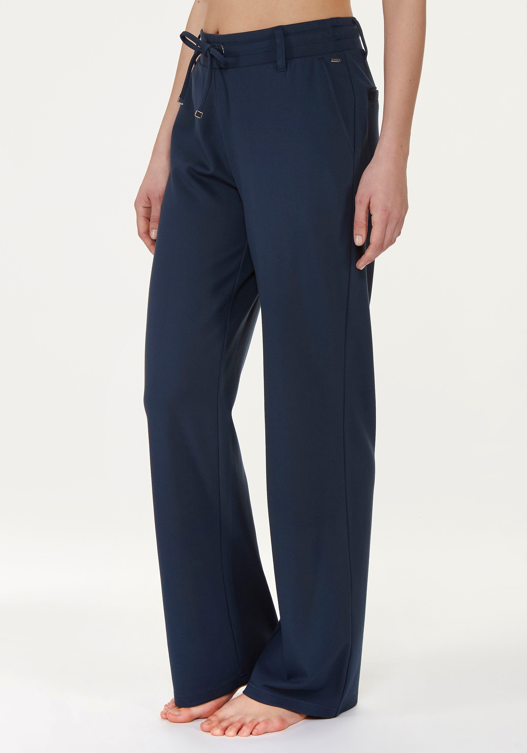 LASCANA Homewearhose, in weich fliessendem Material, Loungewear