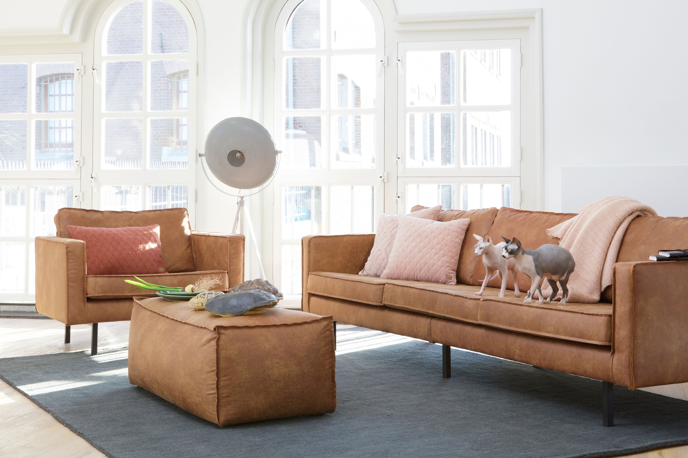 WOOOD Hocker »Rodeo mit Recycling-Kunstleder, B 120 x T 60 x H 43 cm« Aus echten Lederresten, pflegeleicht, kombinierbar in der Rodeo-Serie